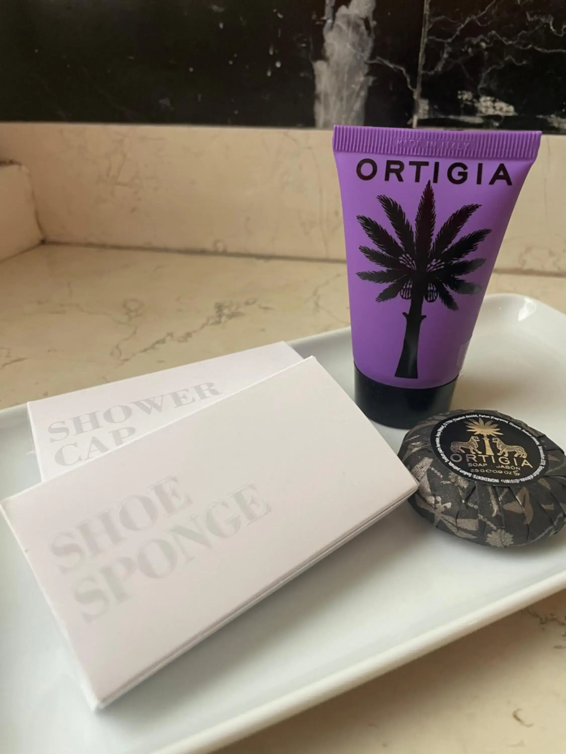 Double Room in Hotel Colombia Double Room in Hotel Colombia