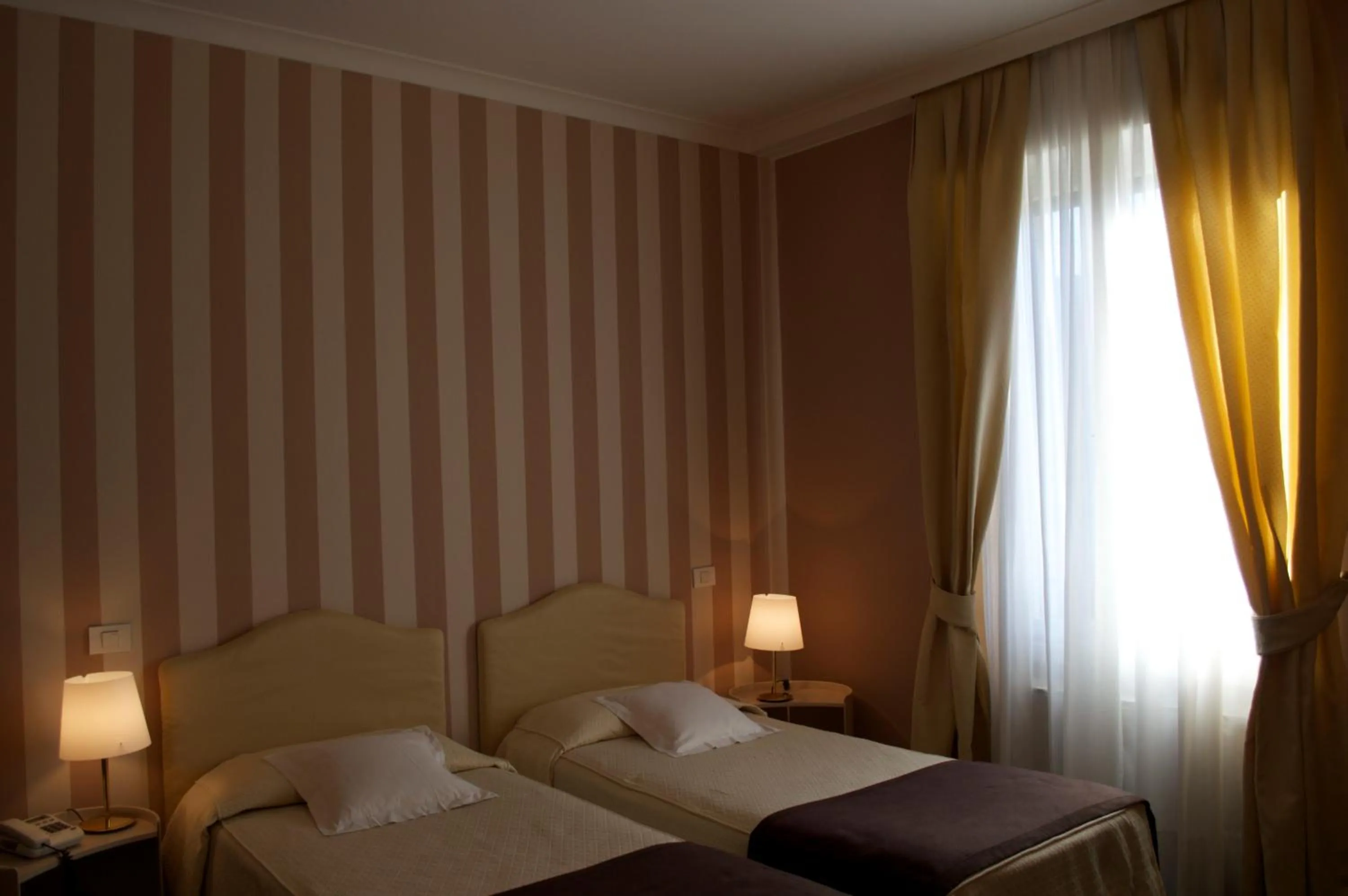 Bedroom, Bed in Hotel Colombia