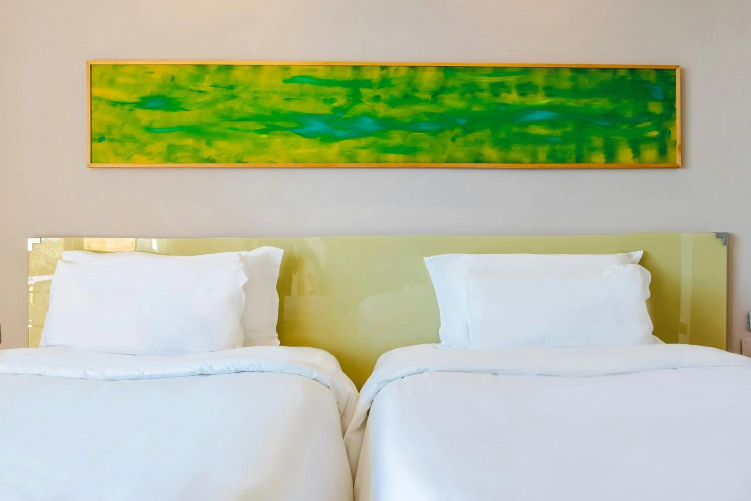 Photo of the whole room, Bed in Four Points by Sheraton Catania Hotel