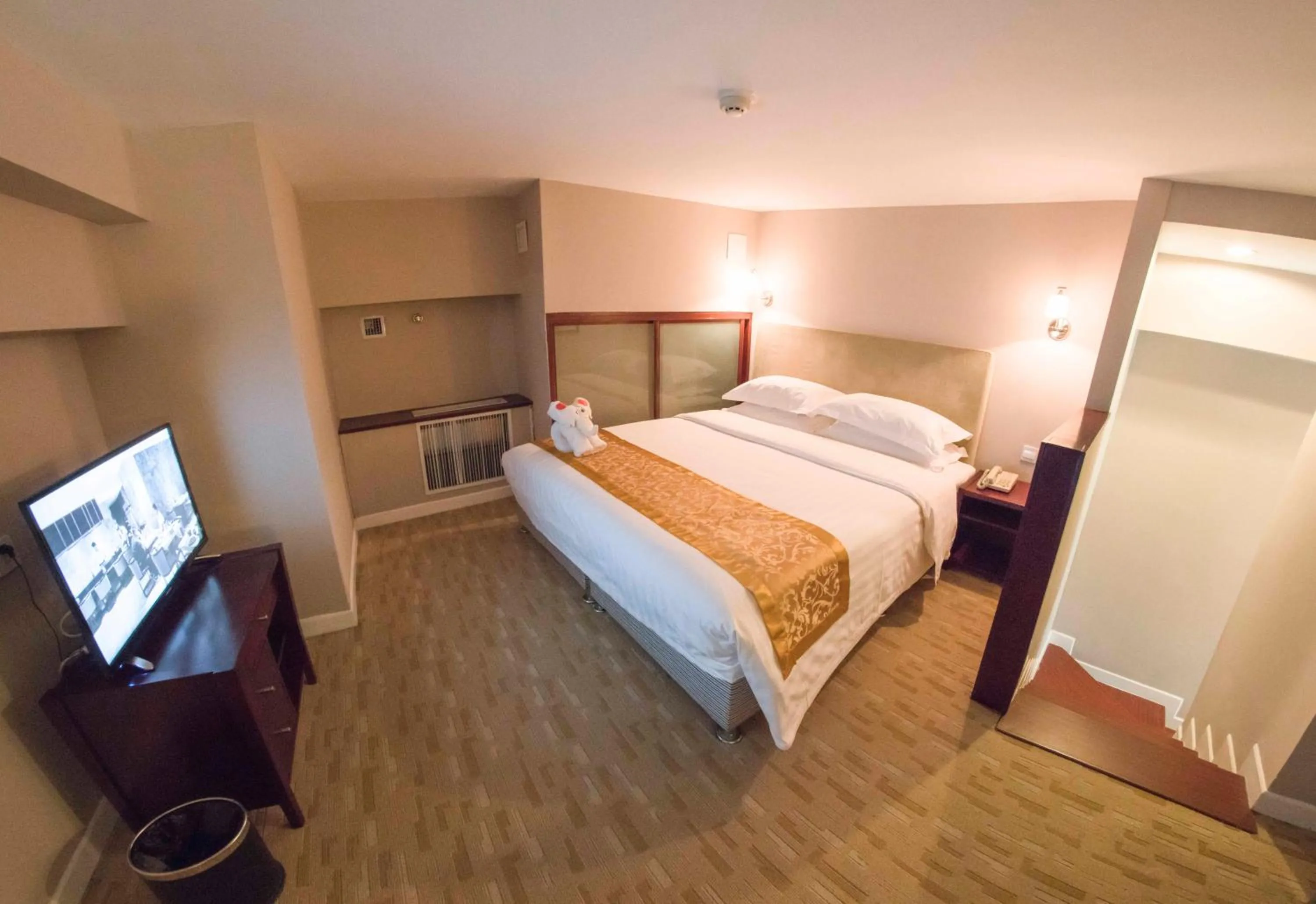 Bed in Fulitai International Hotel