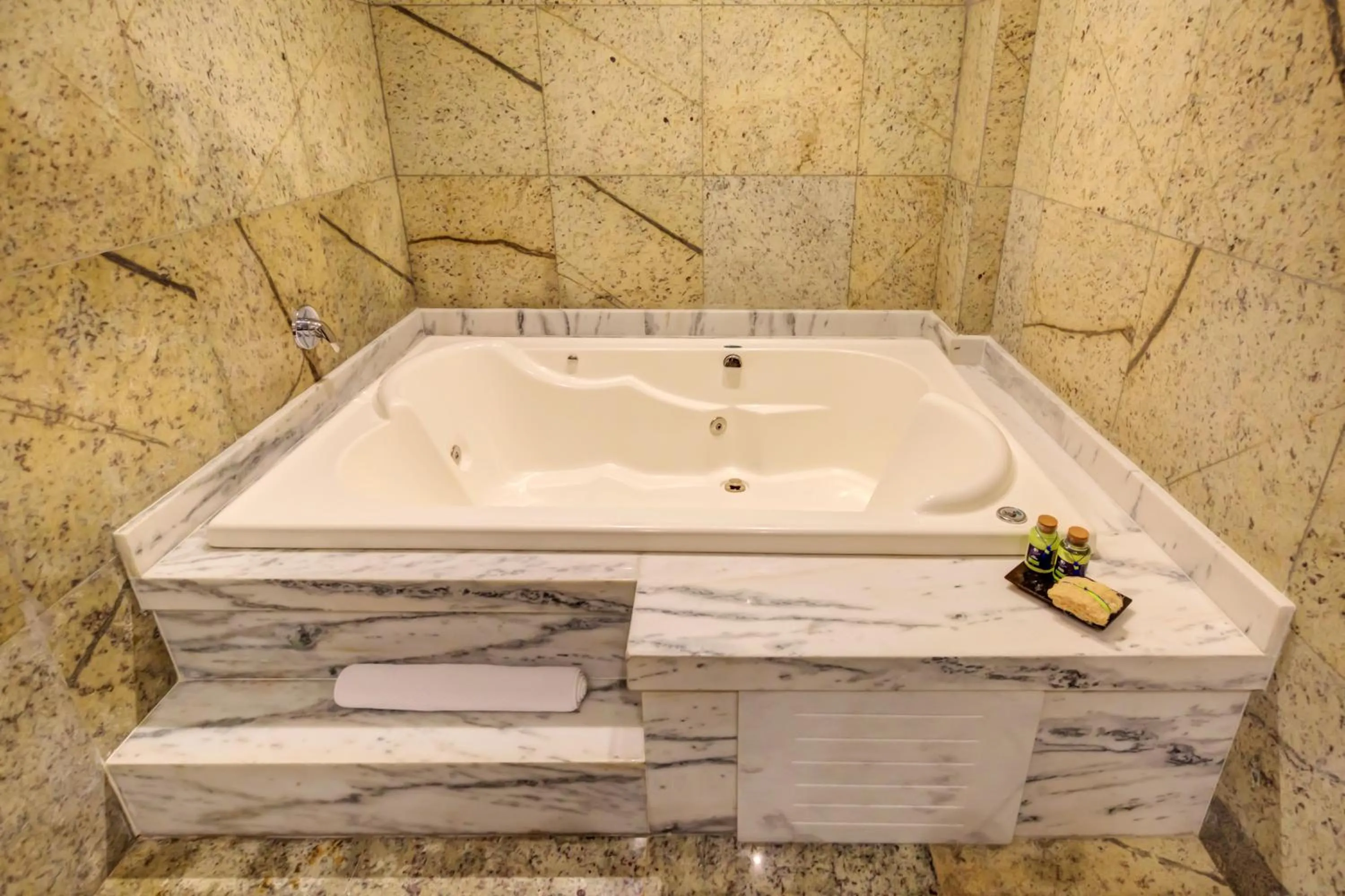 Bathroom in DoubleTree by Hilton - Resort - Foz do Iguaçu