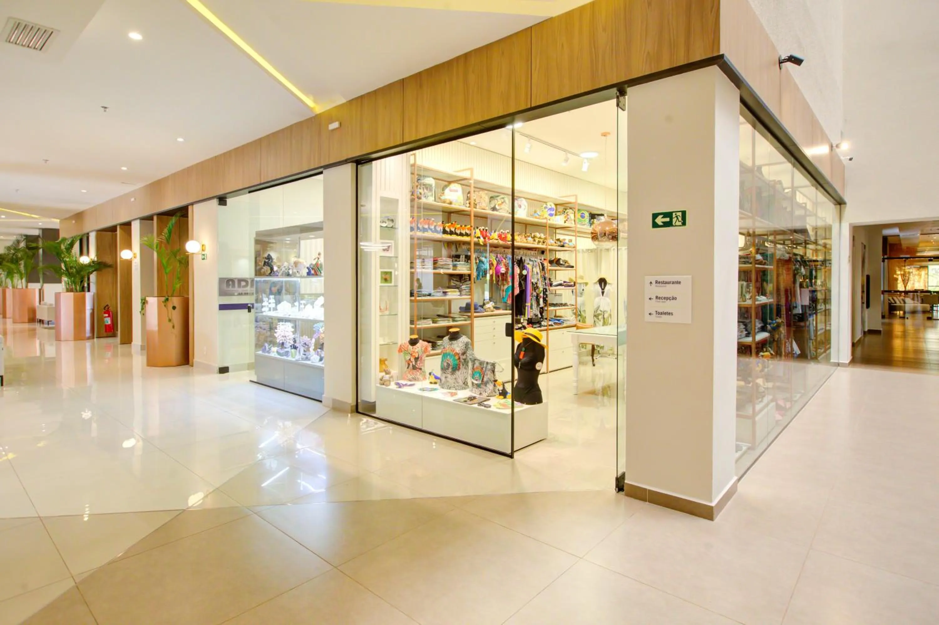 On-site shops in DoubleTree by Hilton - Resort - Foz do Iguaçu