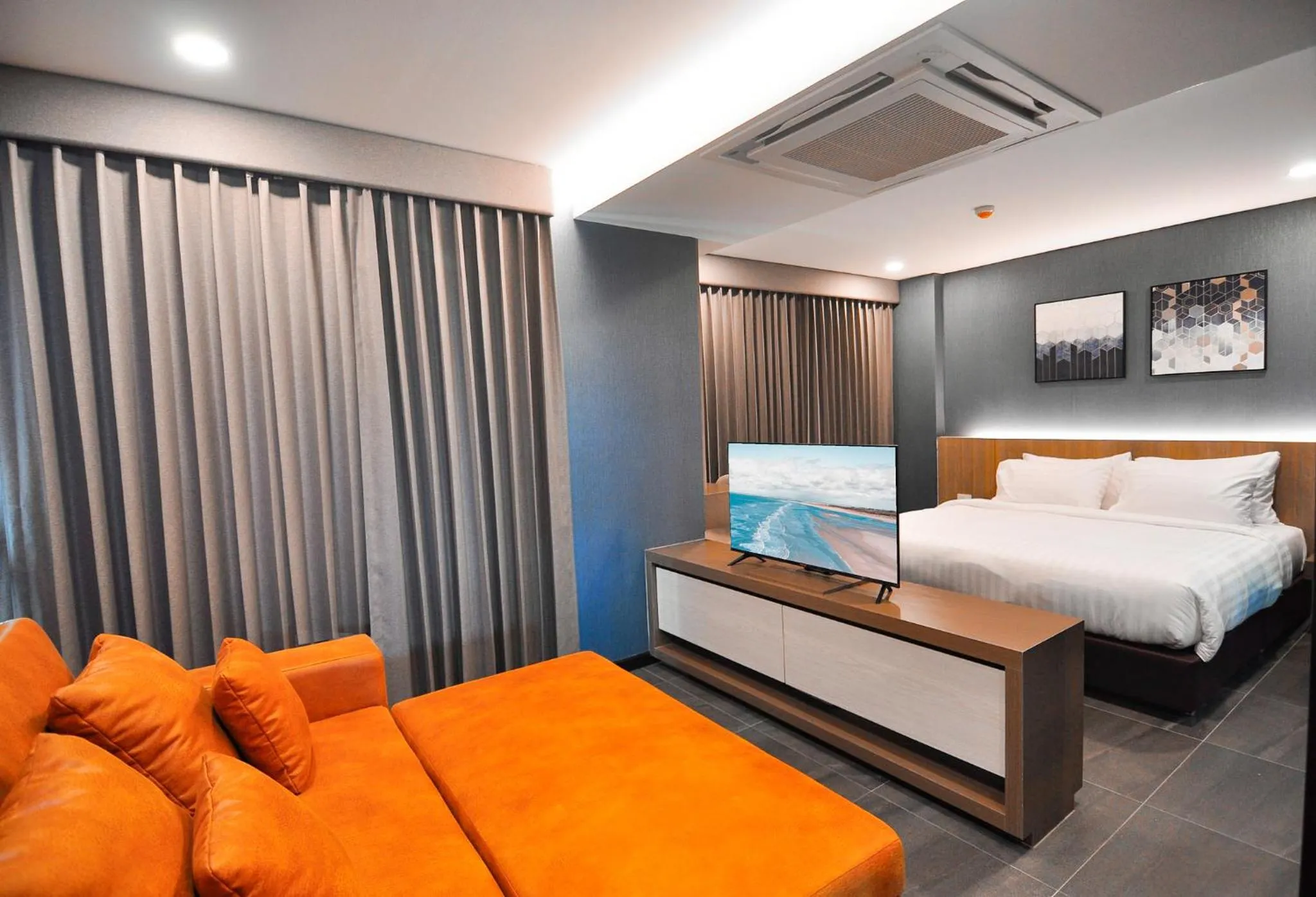 Bed in The S Block Condotel