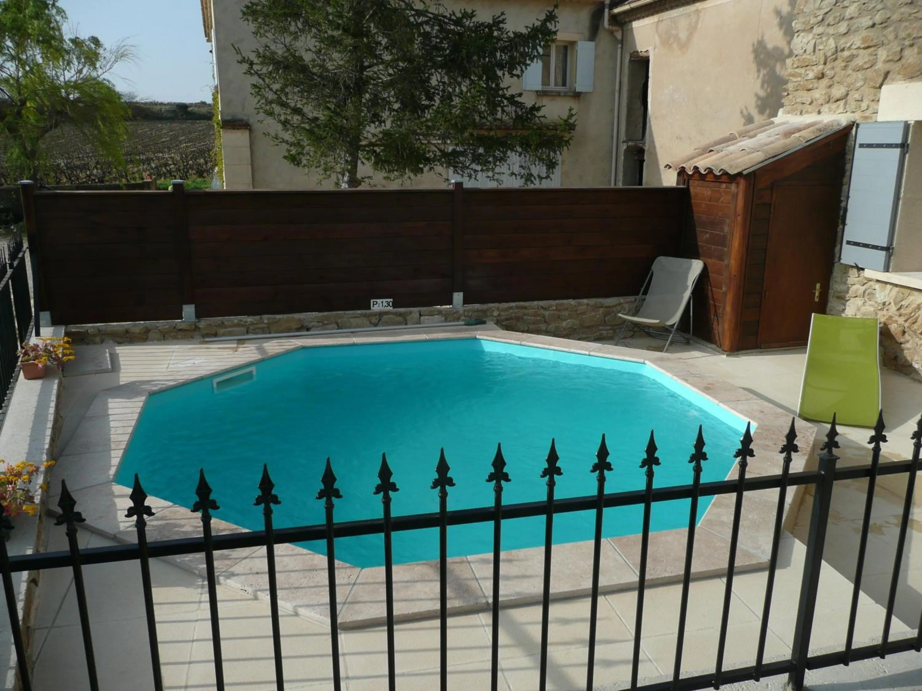 Swimming pool in GîTE du GOUR du PEYROL