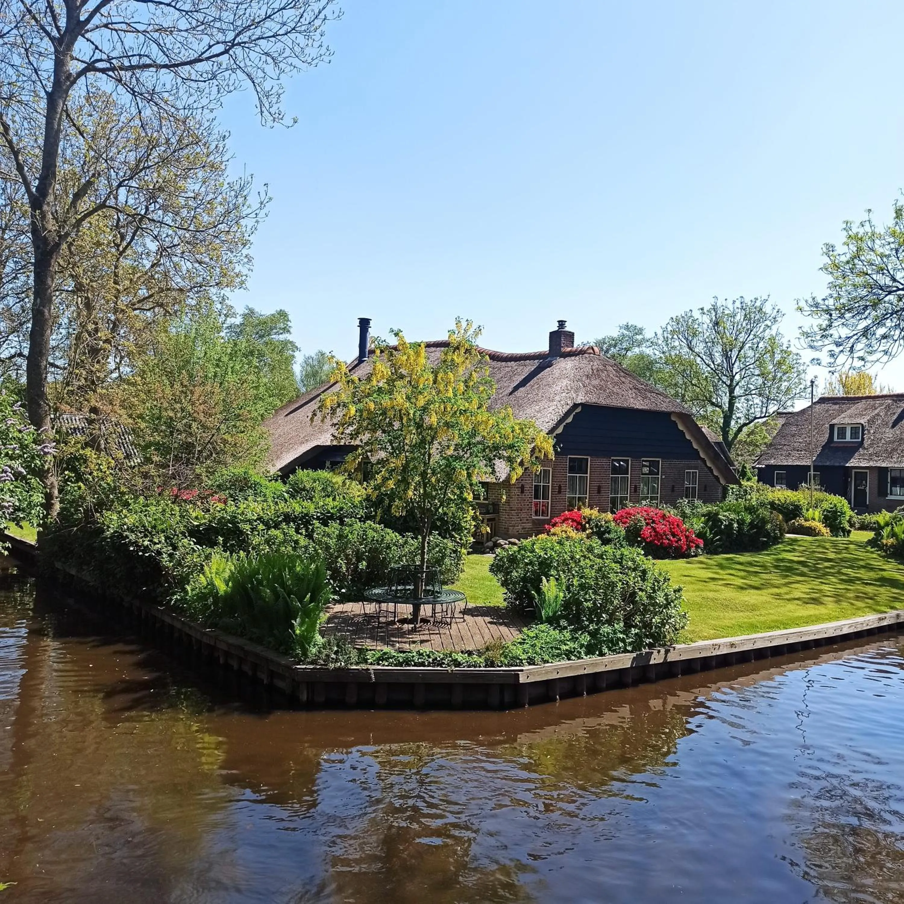 Neighbourhood in Waterpark Giethoorn