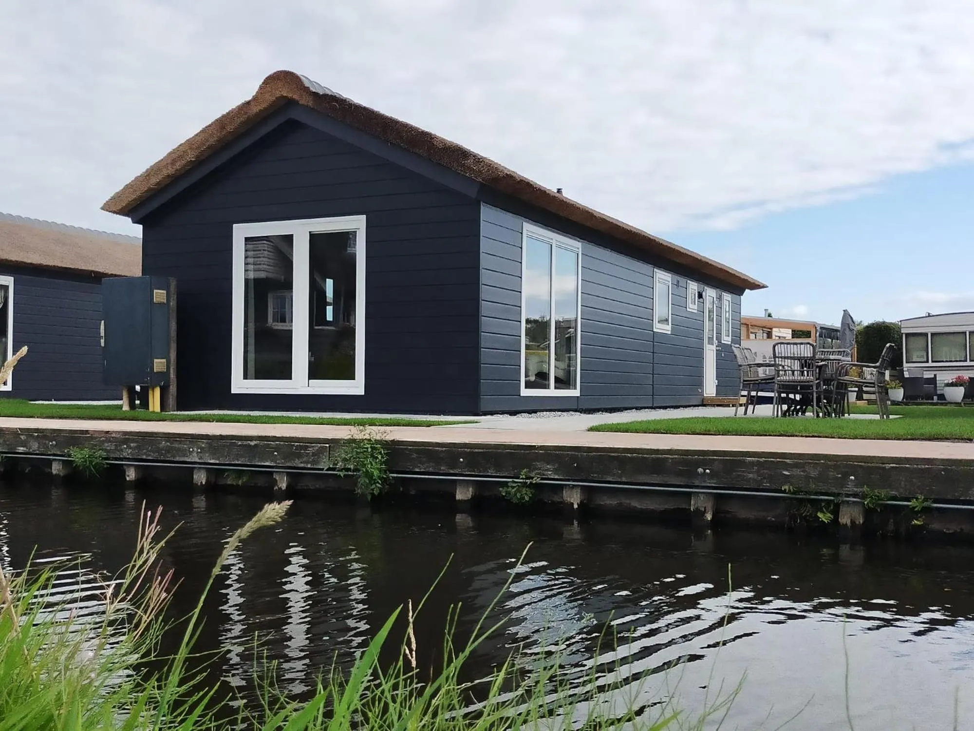 Property building in Waterpark Giethoorn