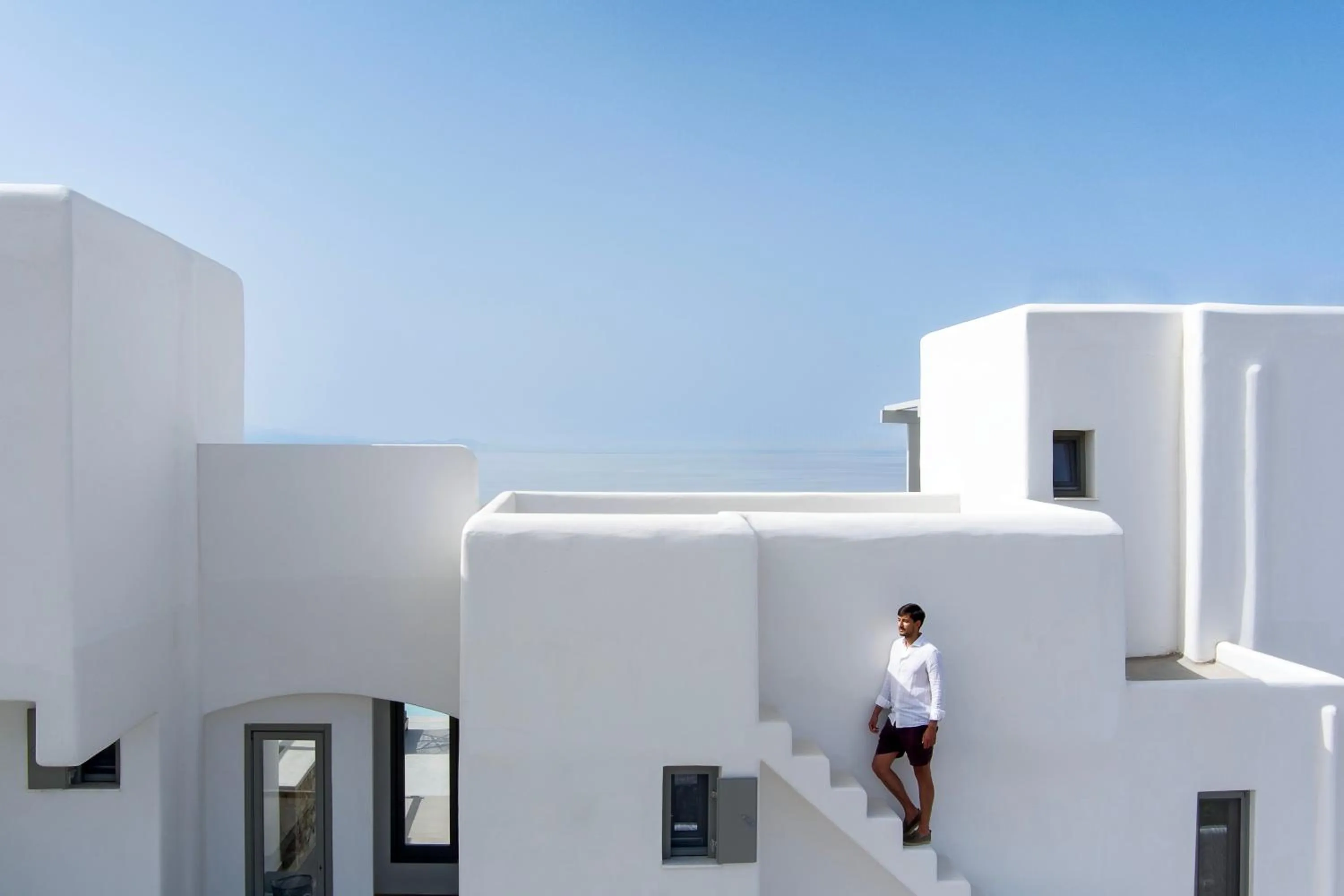 Property building in Ionic Suites