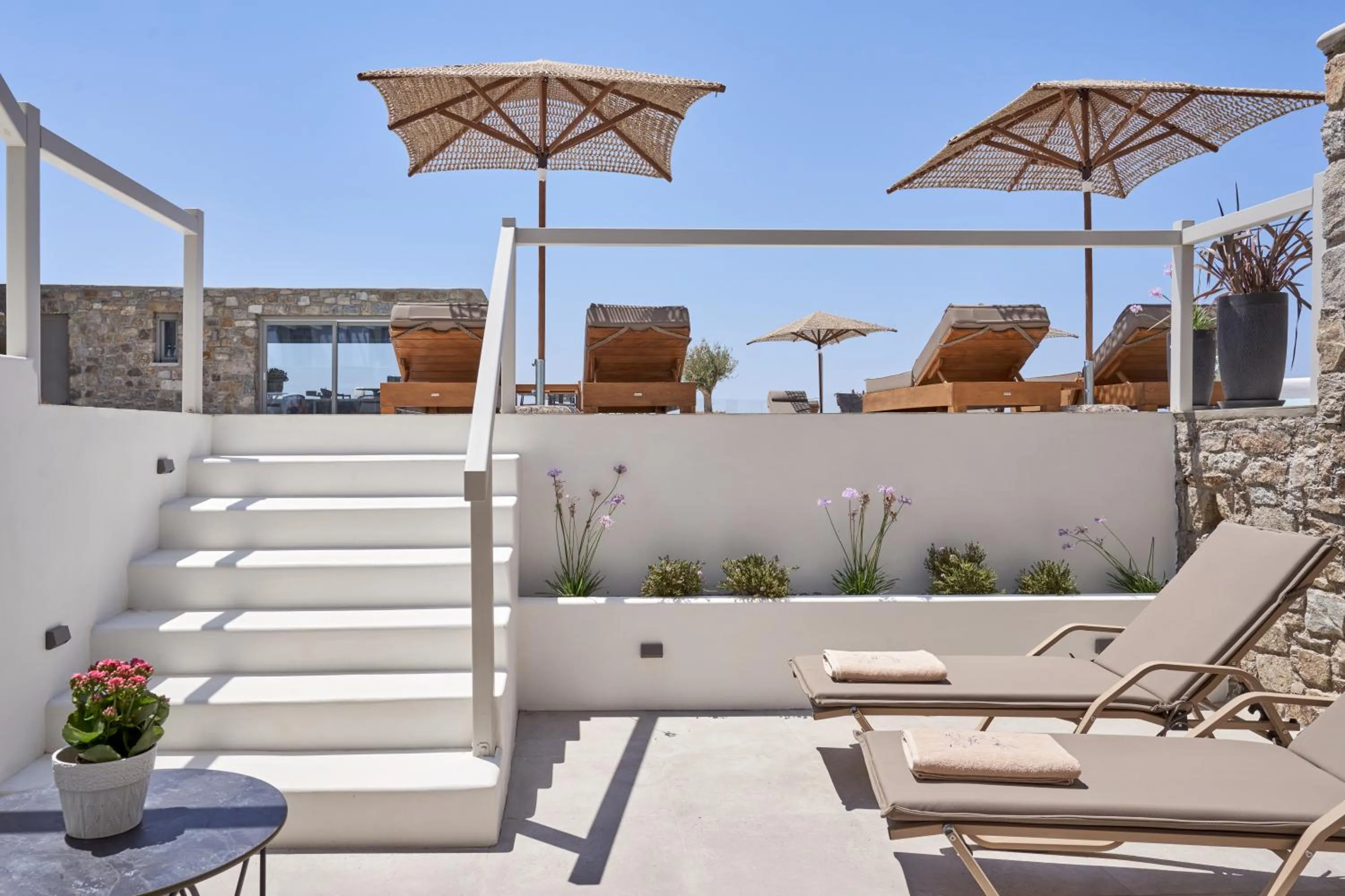 Balcony/Terrace in Ionic Suites