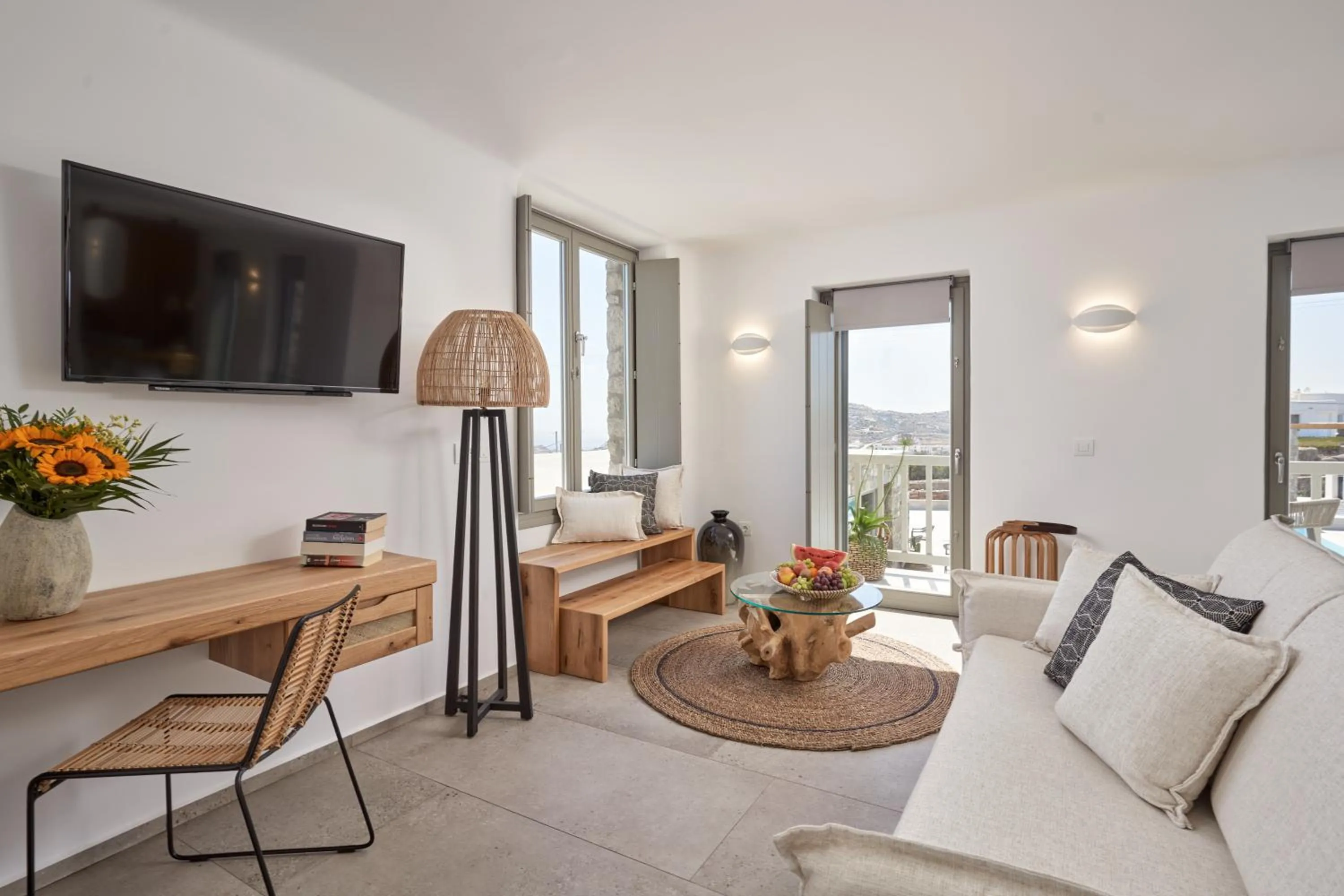 TV and multimedia in Ionic Suites