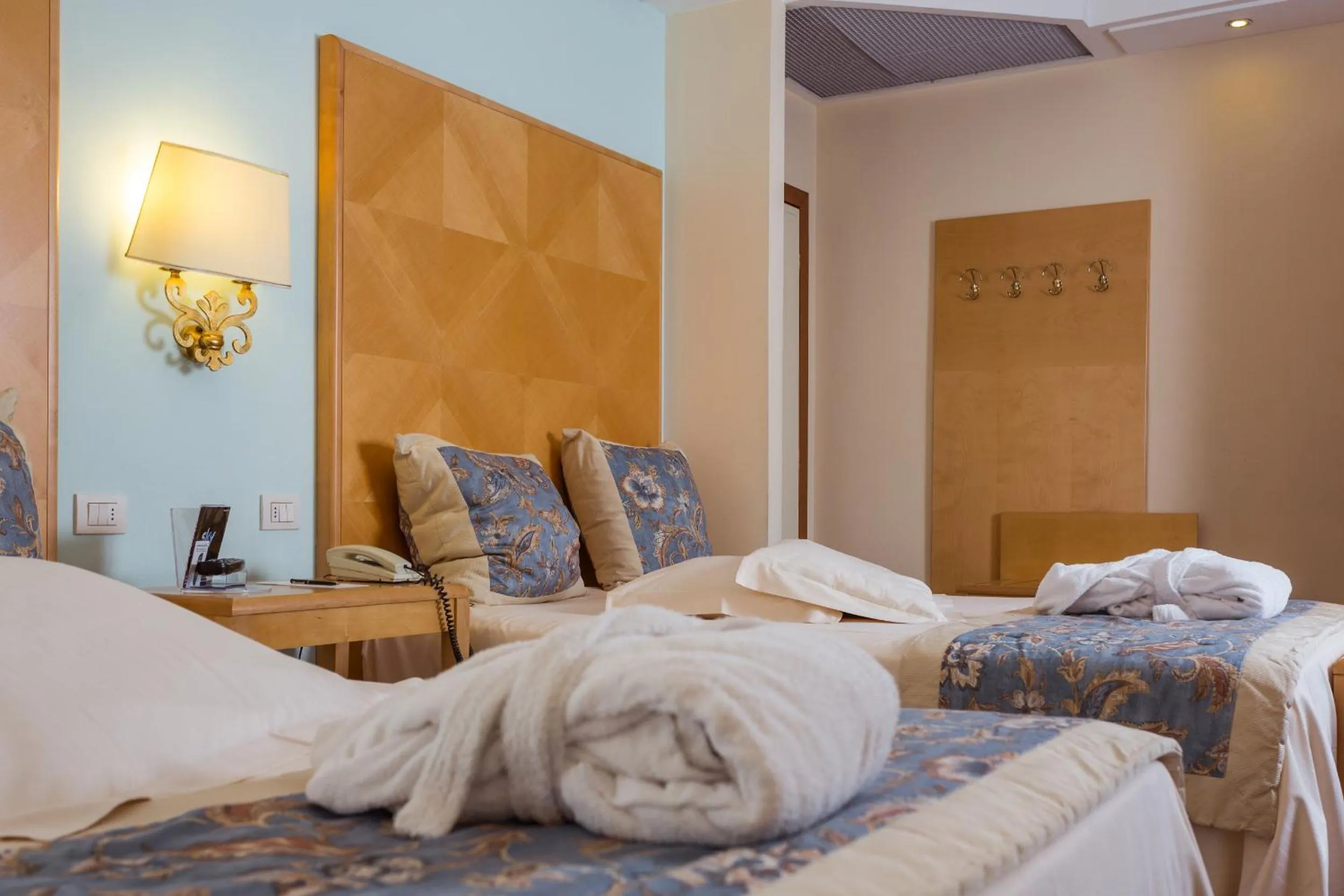 Bed in Hotel Luna Riccione e Aqua Spa Only Adults +12