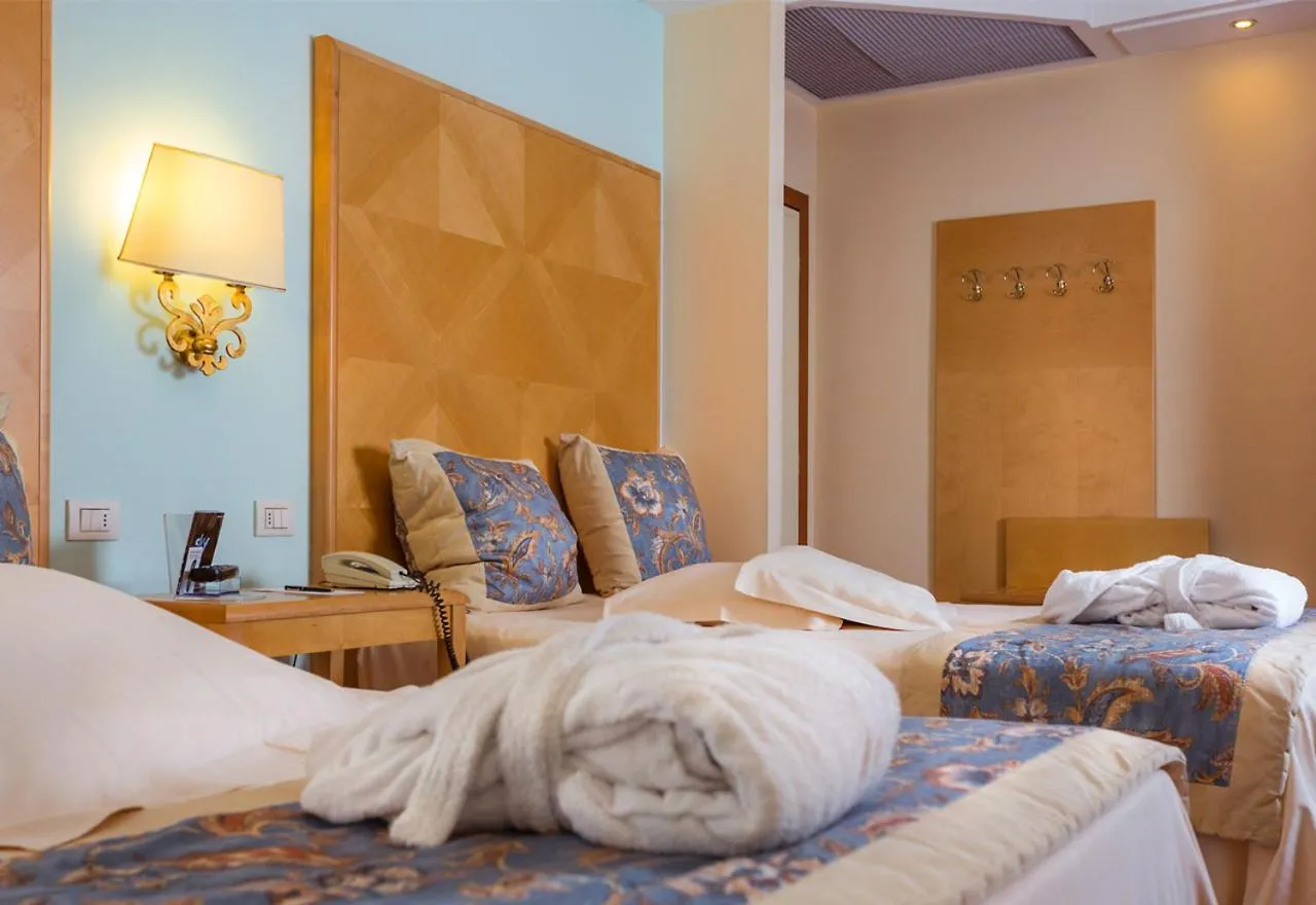 Bed in Hotel Luna Riccione e Aqua Spa Only Adults +12