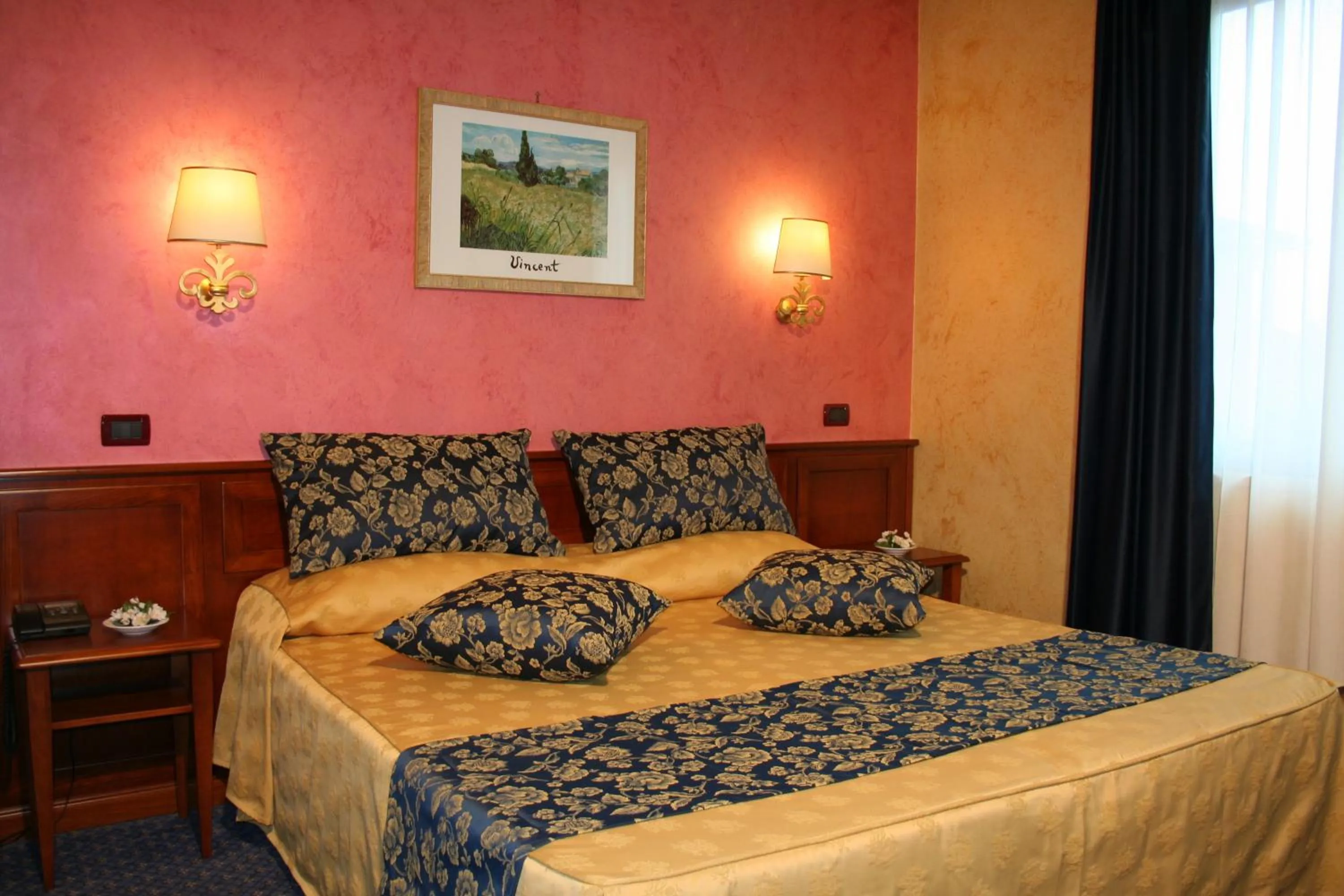 Decorative detail, Bed in Hotel Abacus