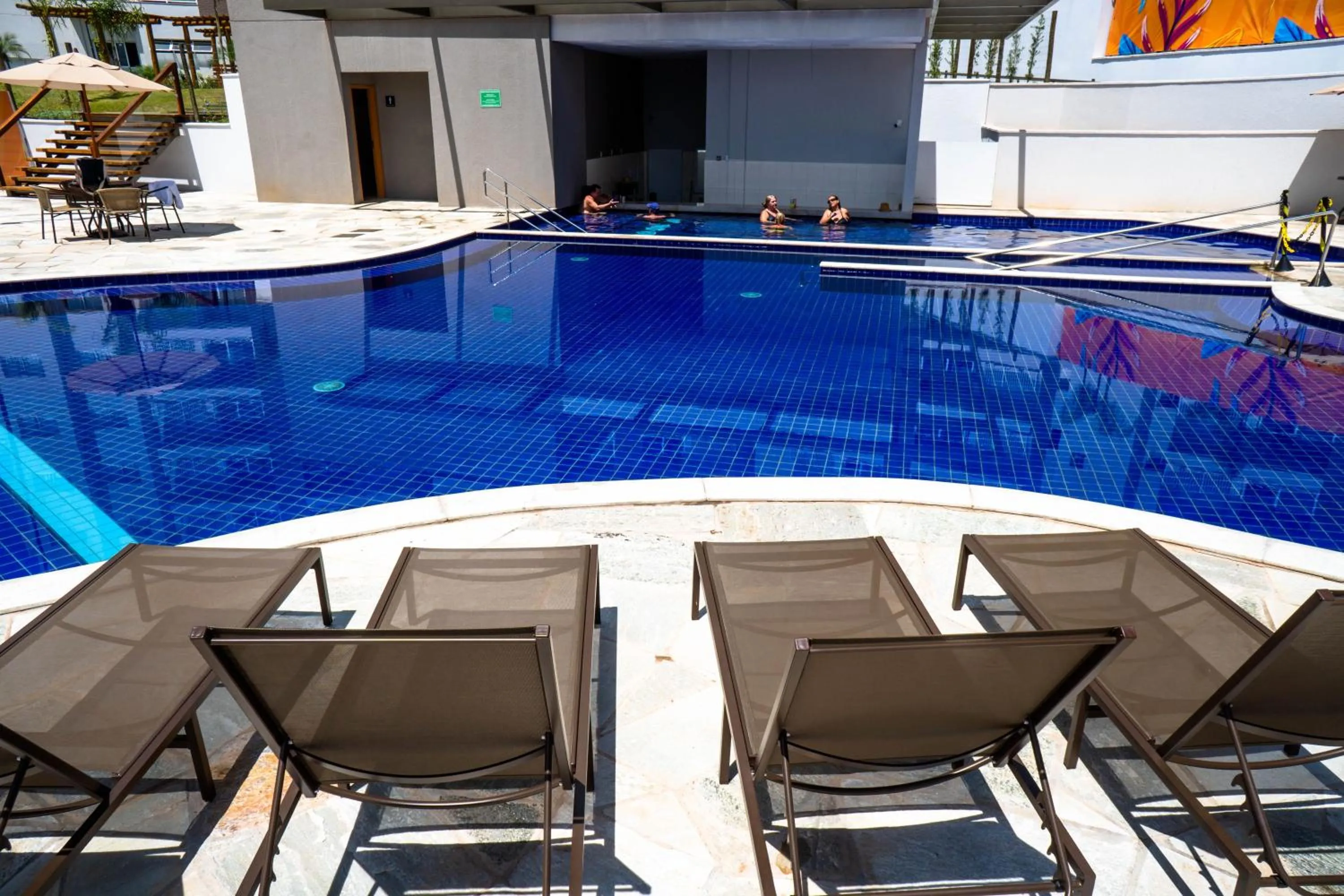 sunbed in Lagoa EcoTowers Resort - LAGOA OFICIAL