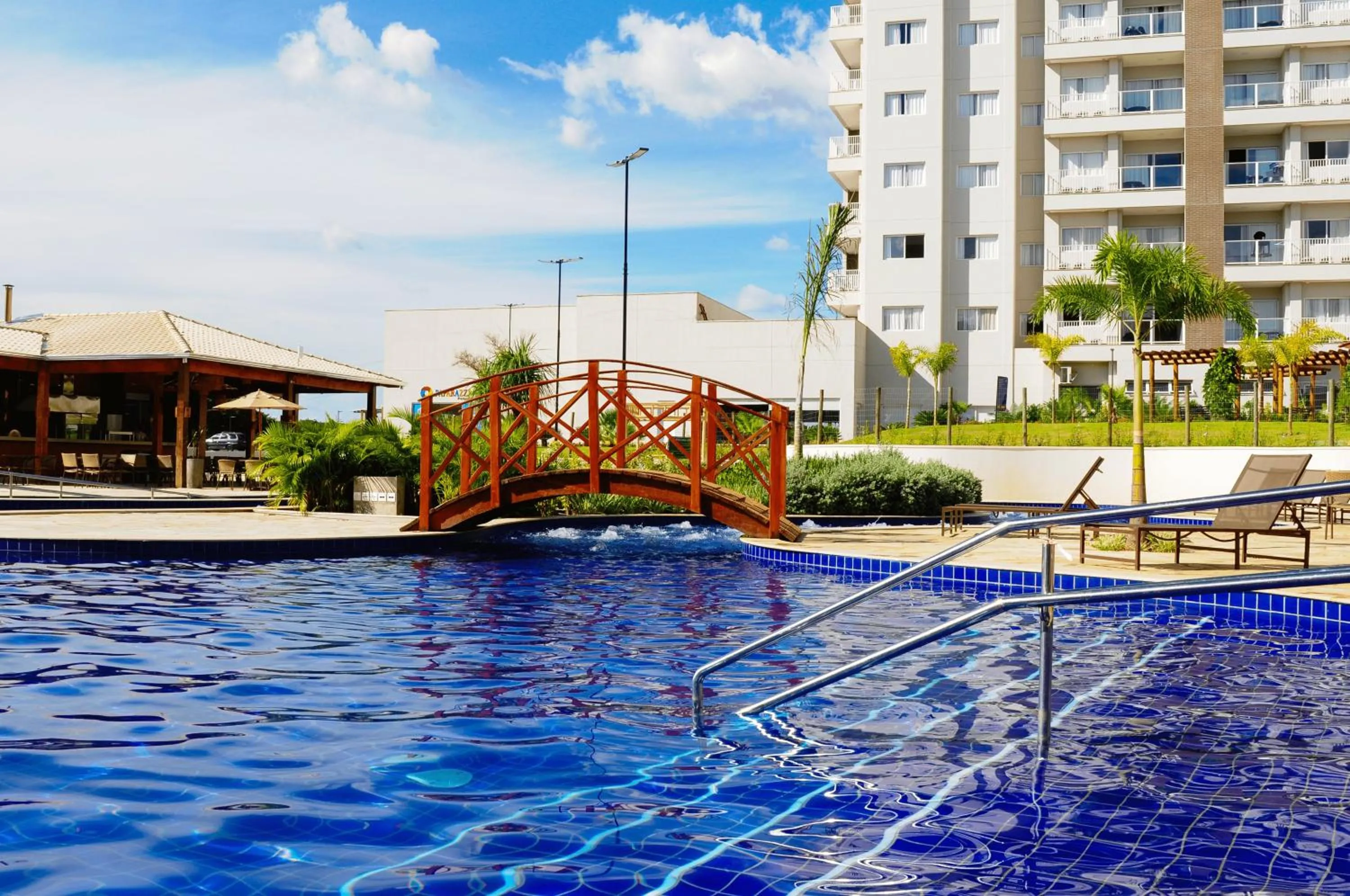 Property building in Lagoa EcoTowers Resort - LAGOA OFICIAL