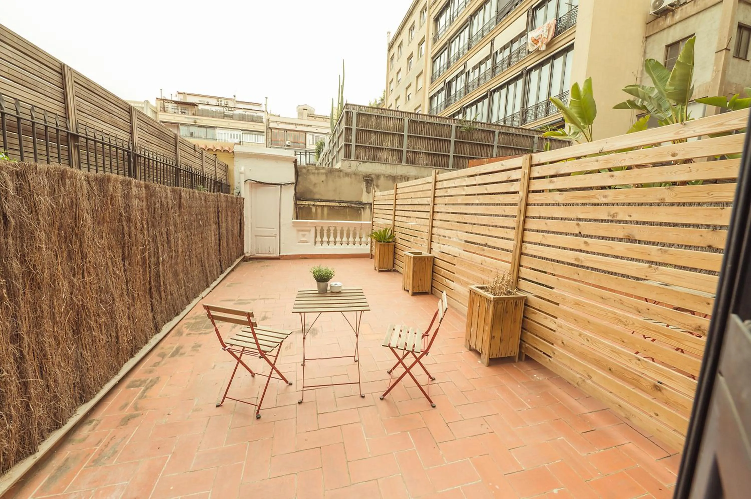 Balcony/Terrace in Hostal Live Natura Barcelona