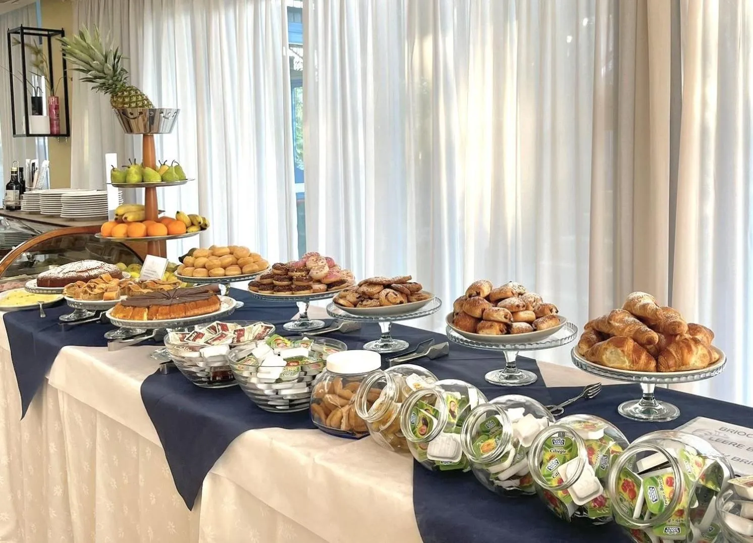 Buffet breakfast in Hotel Bella Italia