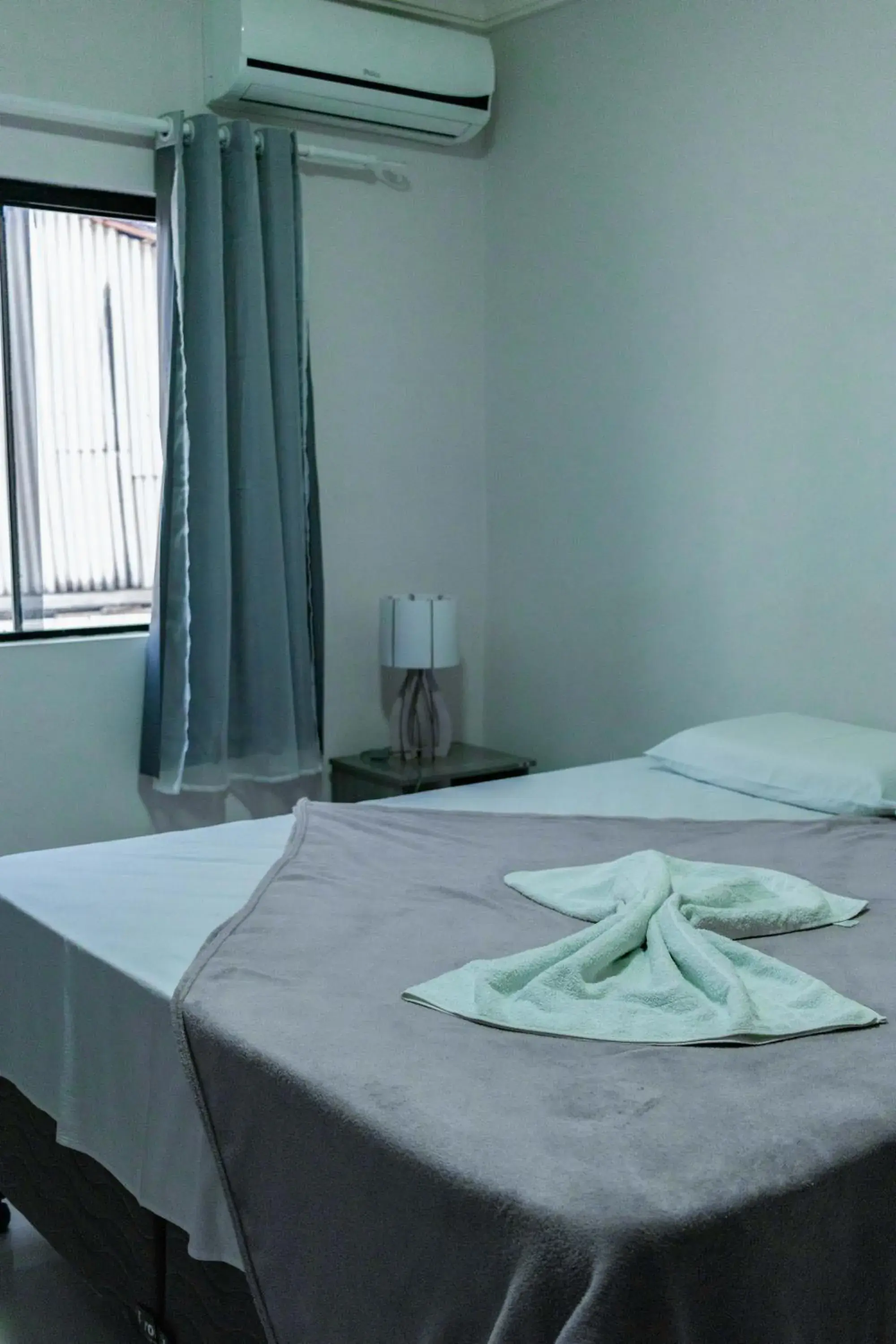 Superior King Suite - single occupancy in Diamantina Palace Hotel Superior King Suite - single occupancy in Diamantina Palace Hotel