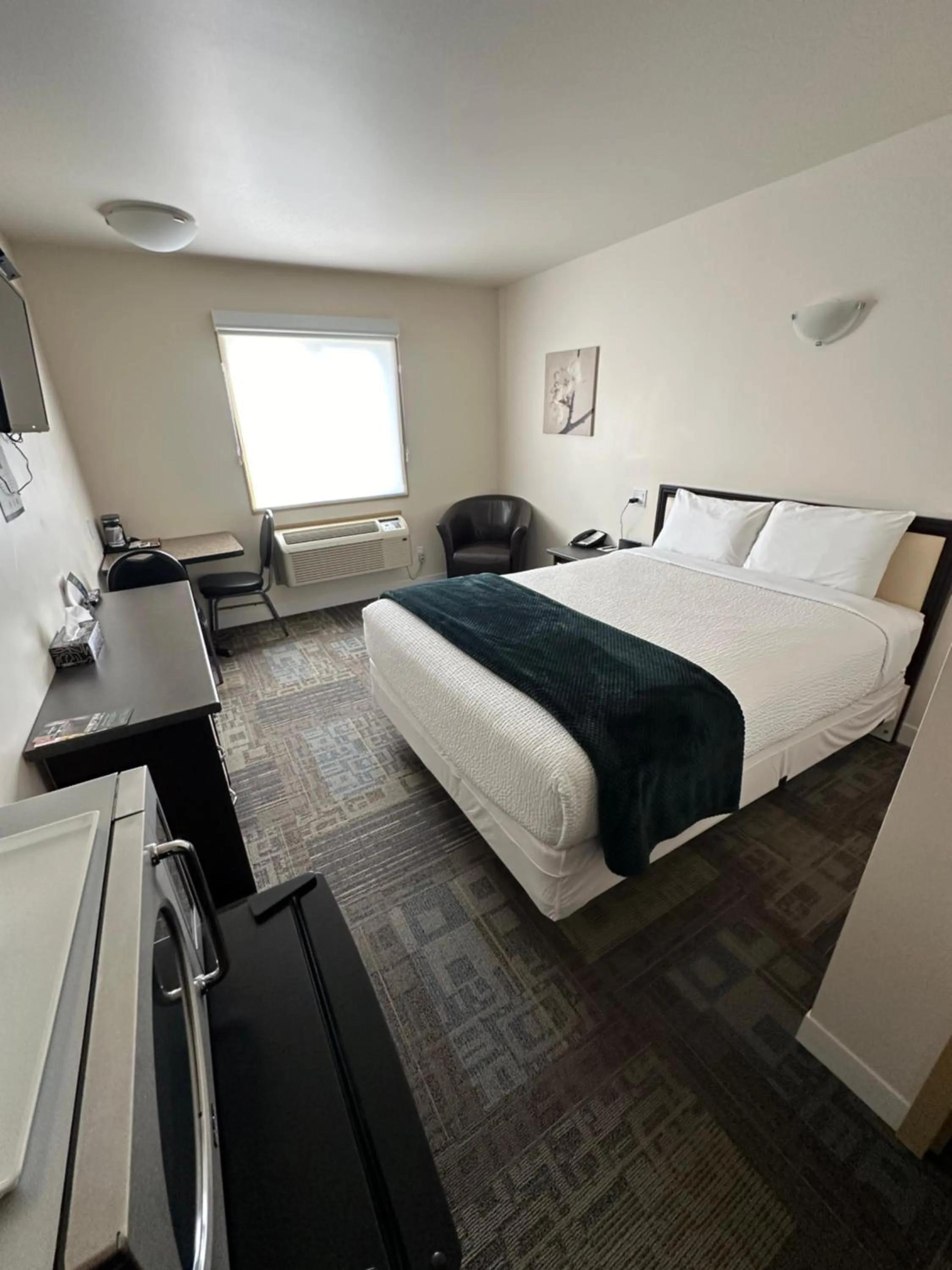 Bed in Sleep Suite Motel