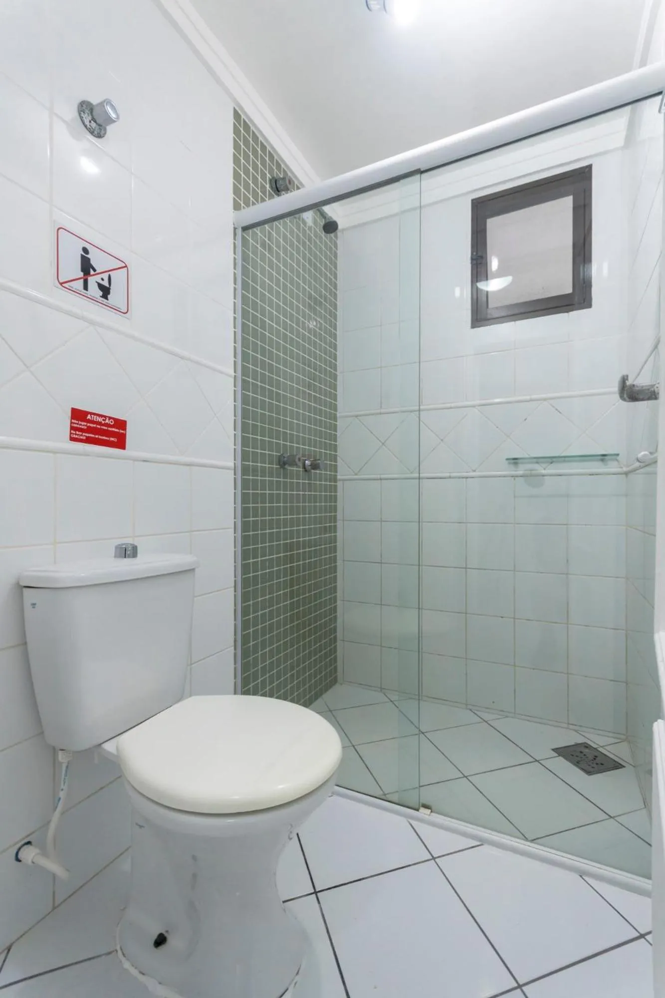 Bathroom in Bombinhas Tourist Apart