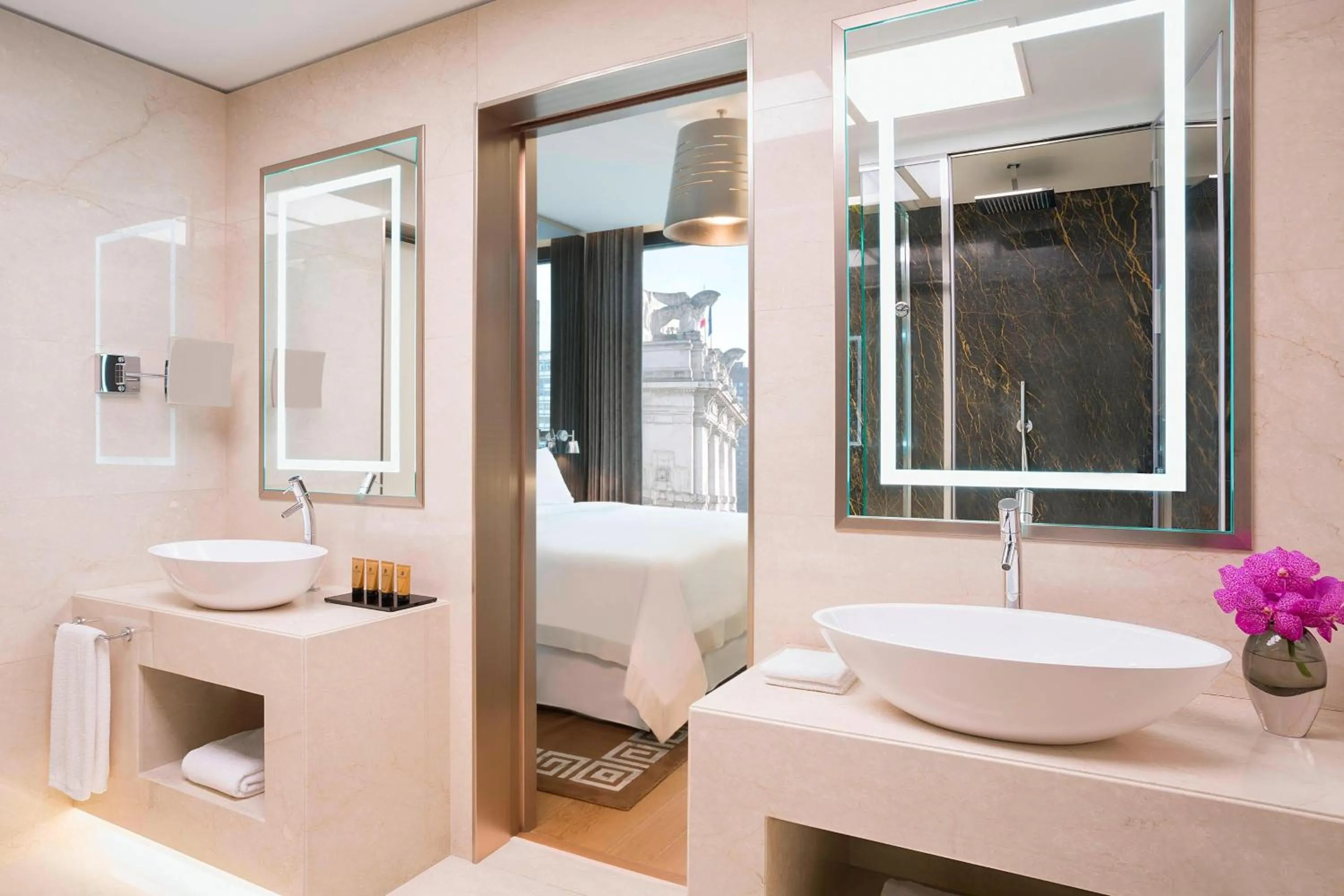 Bathroom in Excelsior Hotel Gallia, a Luxury Collection Hotel, Milan