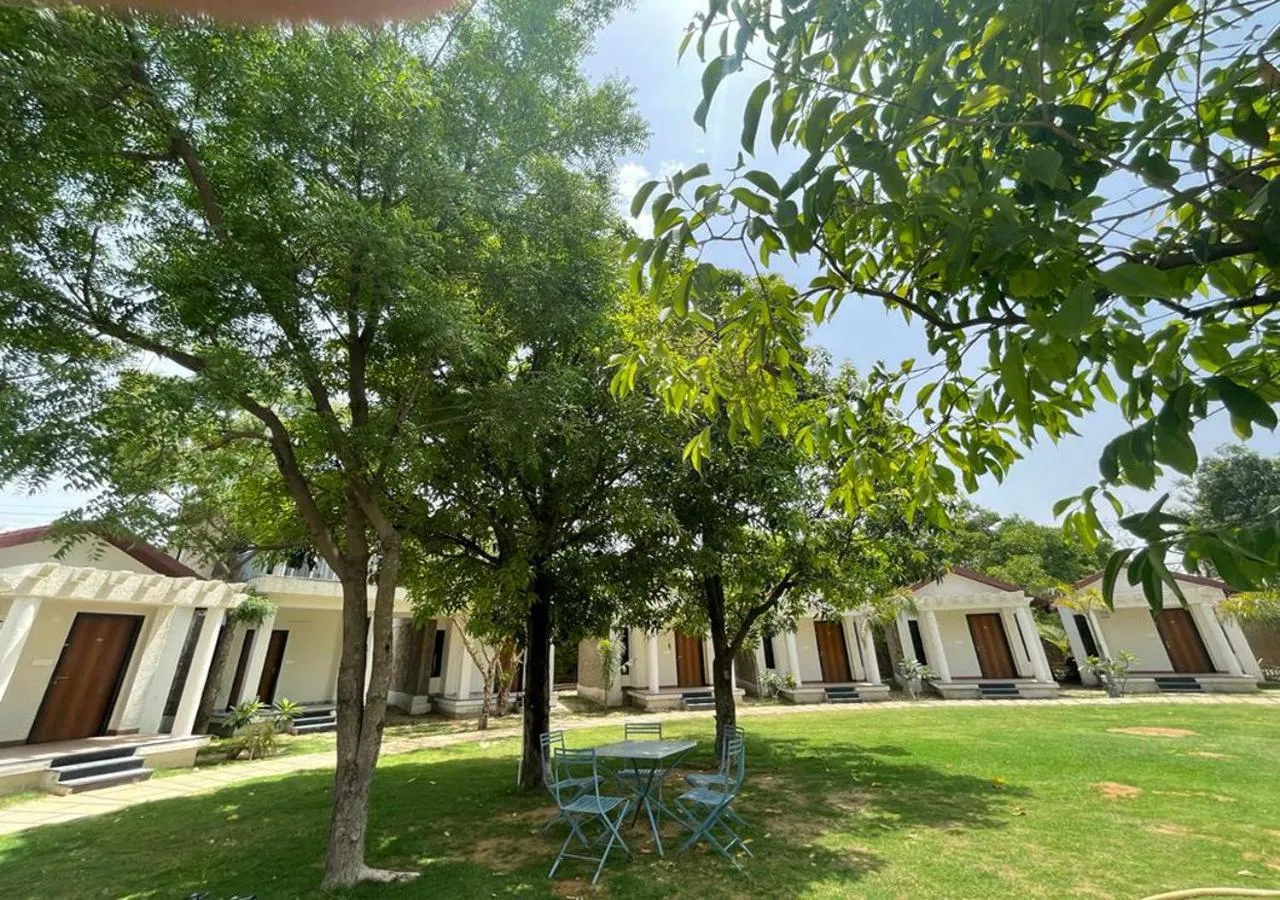 Property building in Las Cabanas Resort