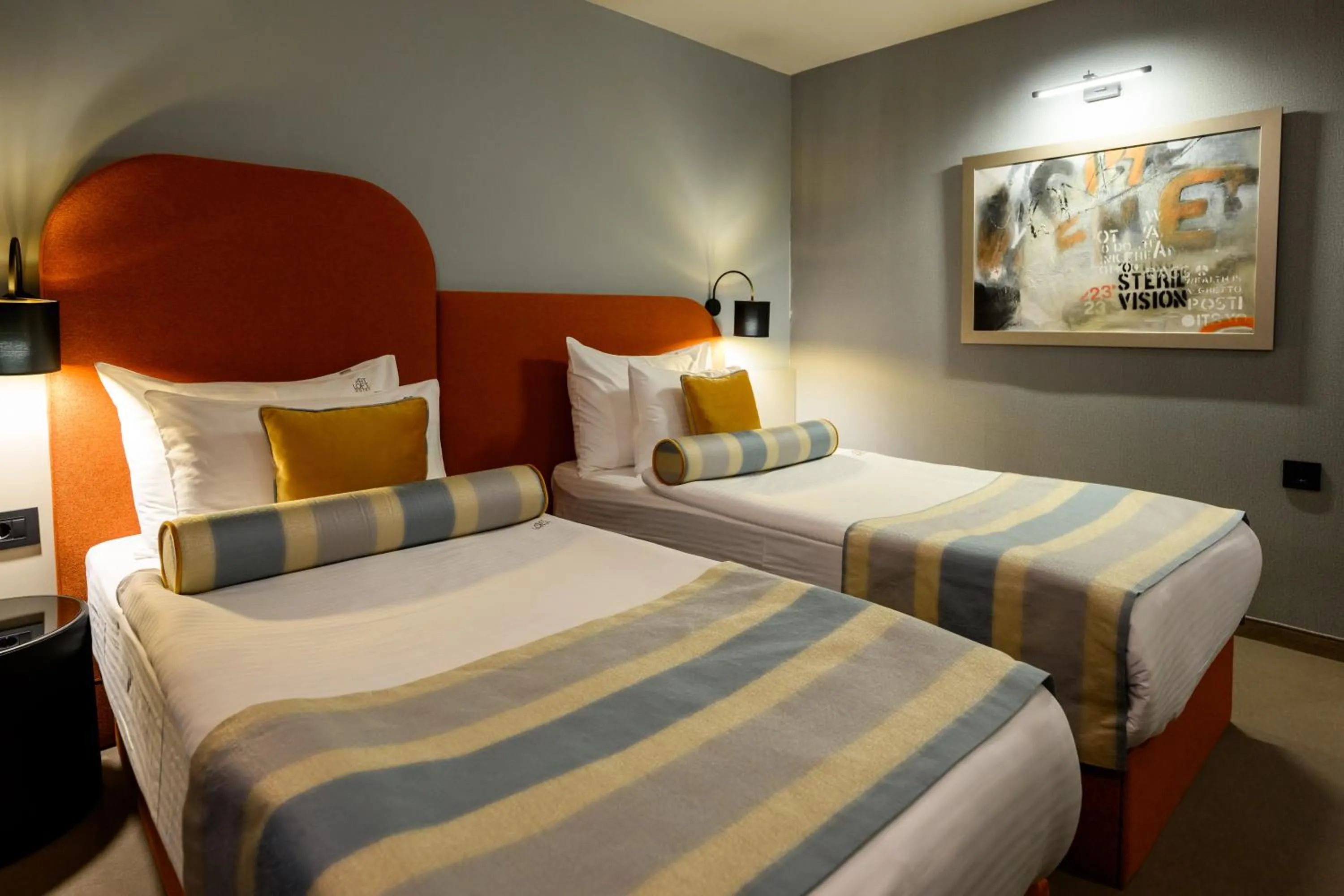 Photo of the whole room, Bed in ArtLoft Garni Hotel