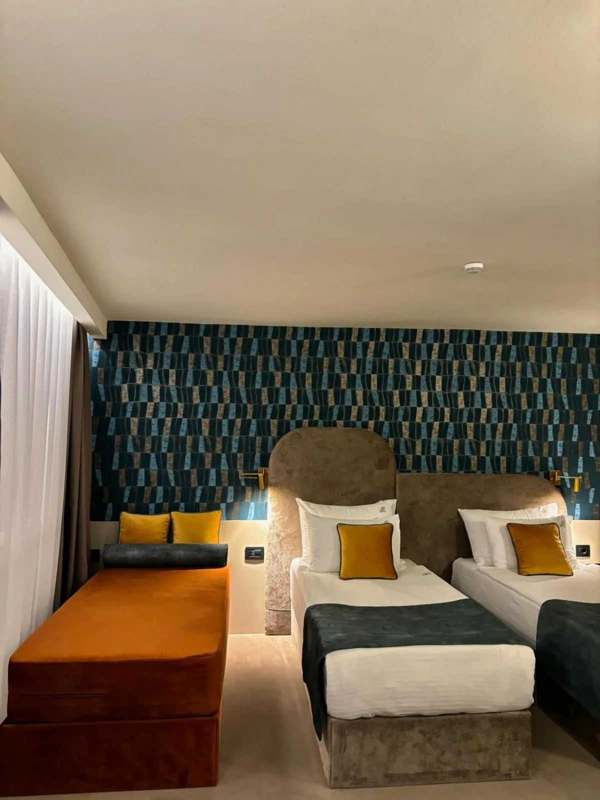 Bed in ArtLoft Garni Hotel