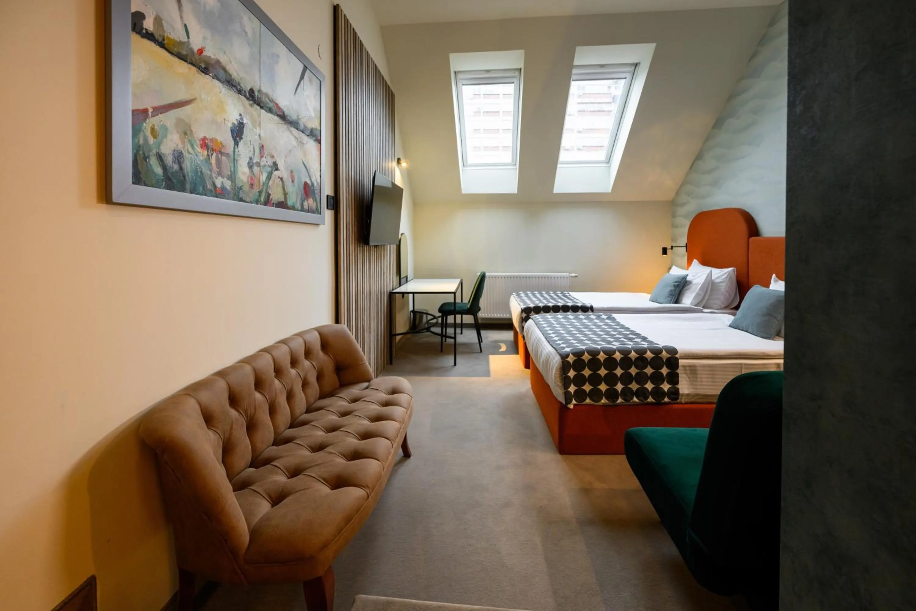 Photo of the whole room, Bed in ArtLoft Garni Hotel