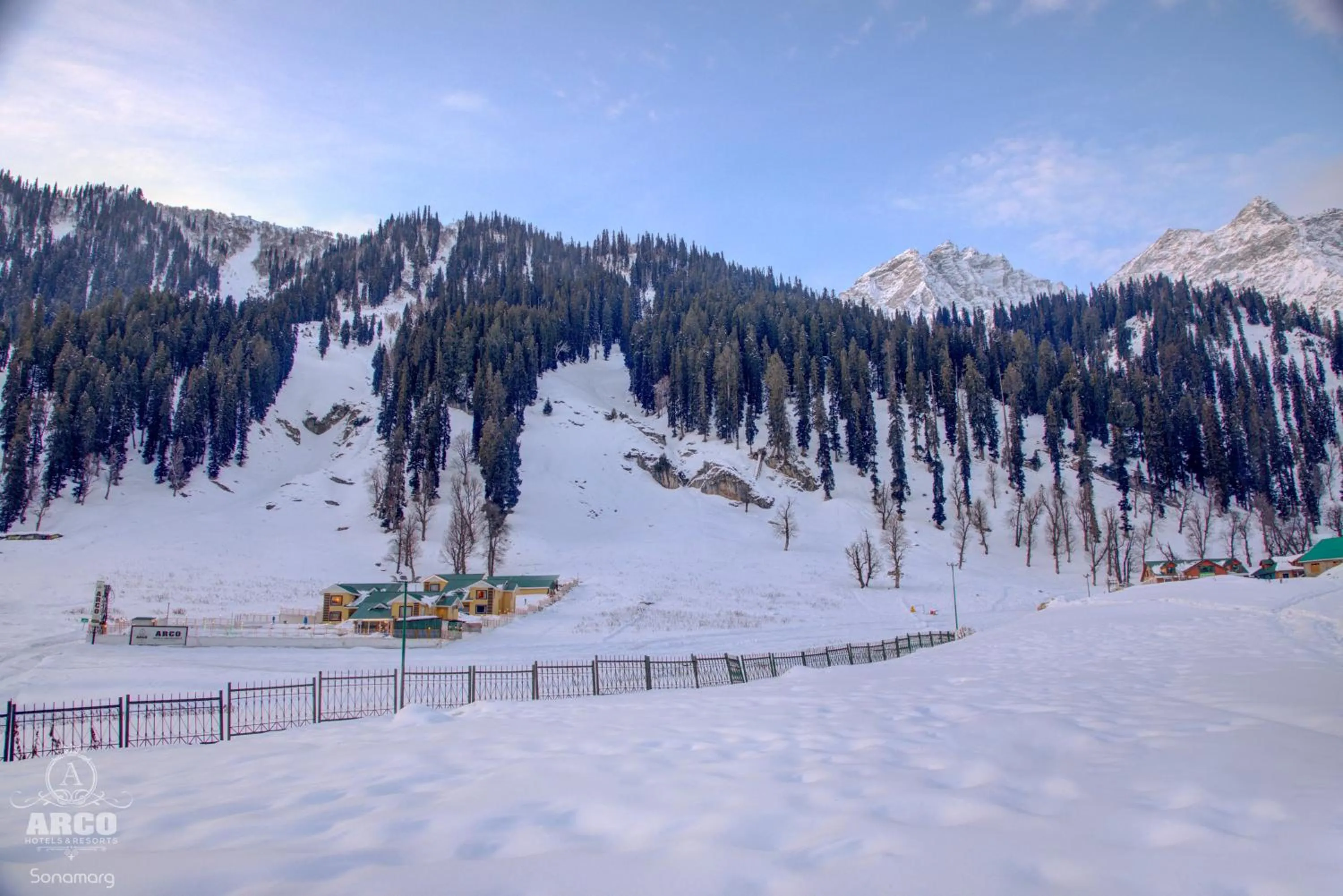 Facade/entrance in Arco Hotels & Resorts sonamarg