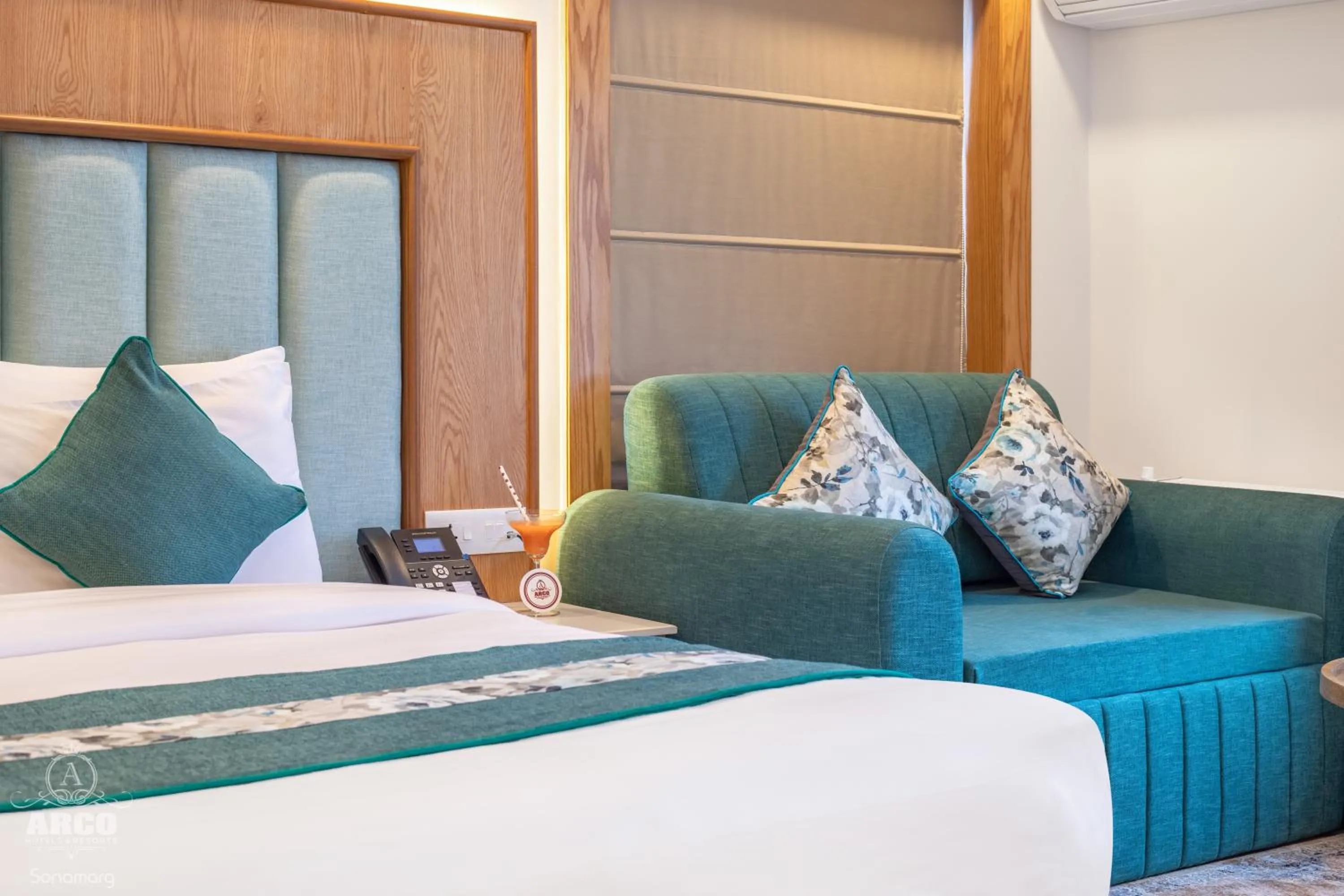 Bed in Arco Hotels & Resorts sonamarg