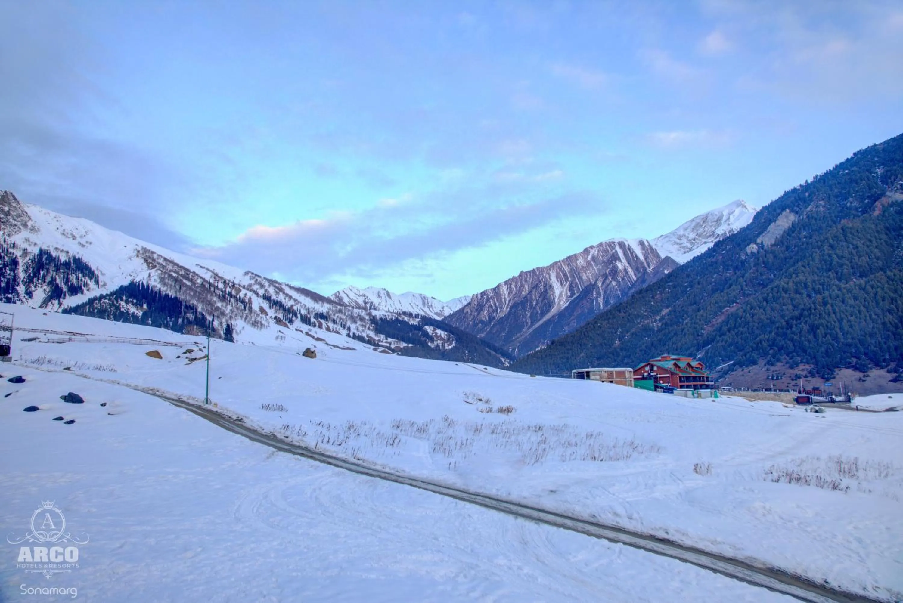 Facade/entrance in Arco Hotels & Resorts sonamarg
