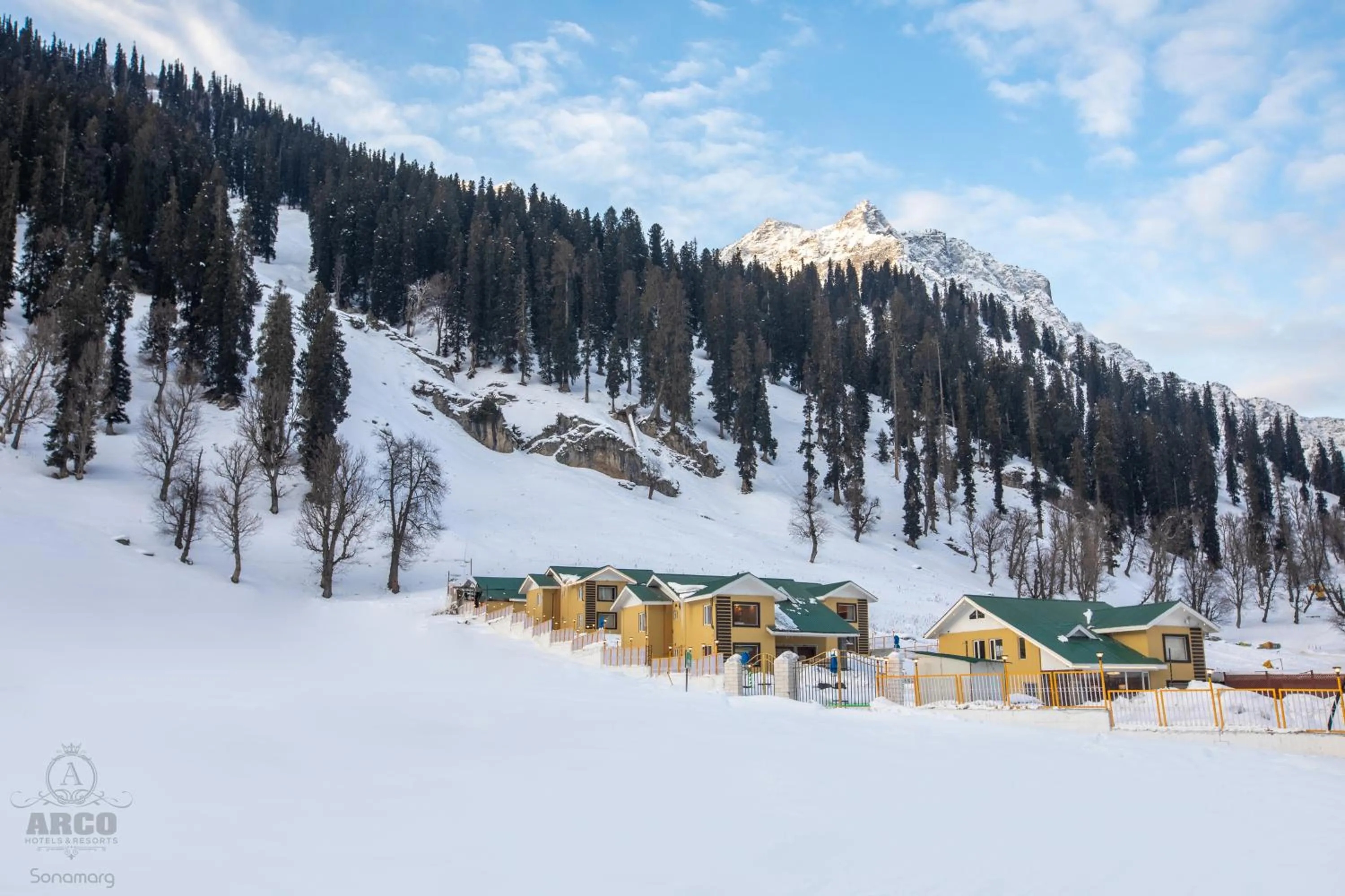 Facade/entrance in Arco Hotels & Resorts sonamarg