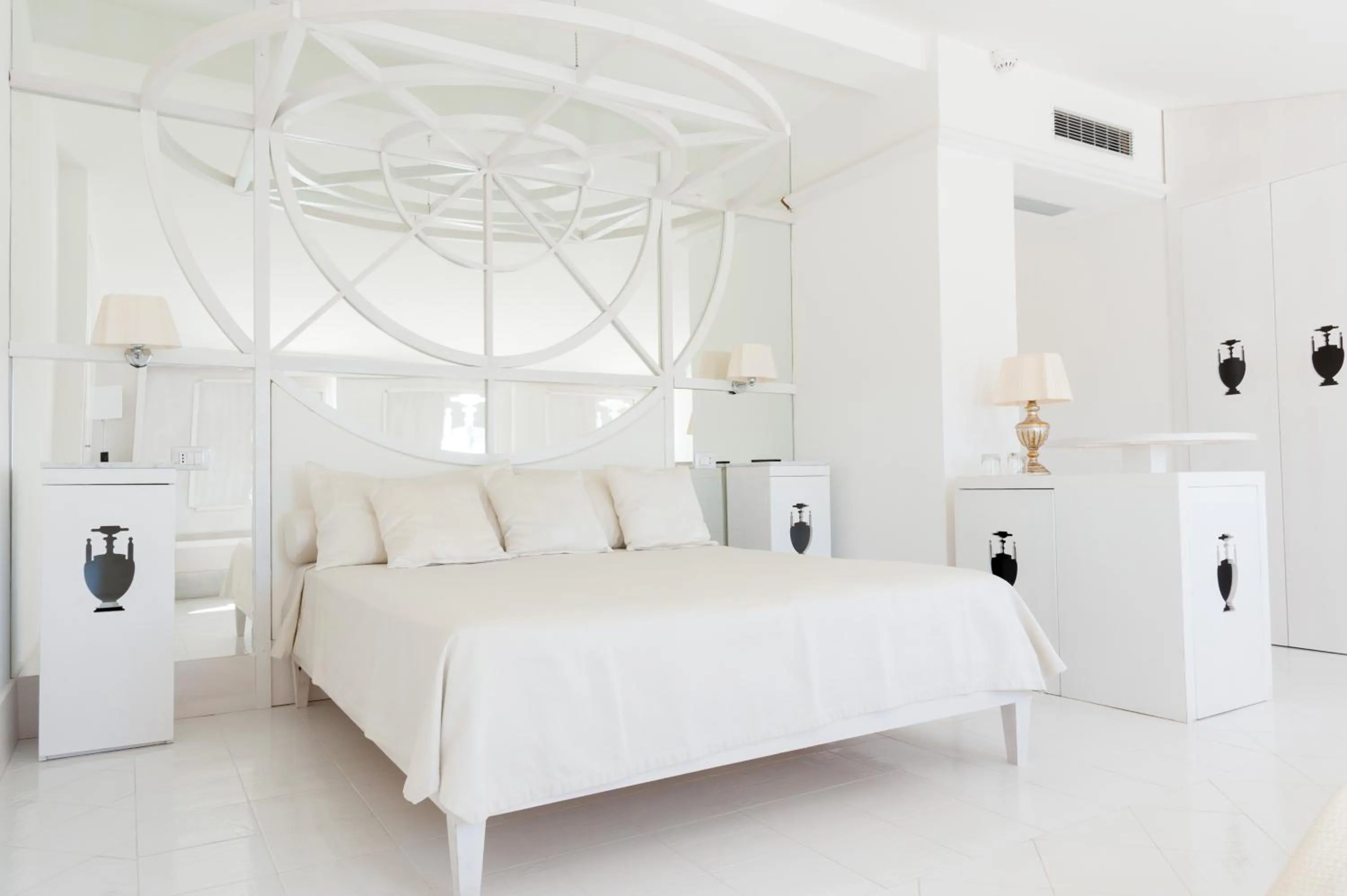 Bed in Donnarumma Hotel