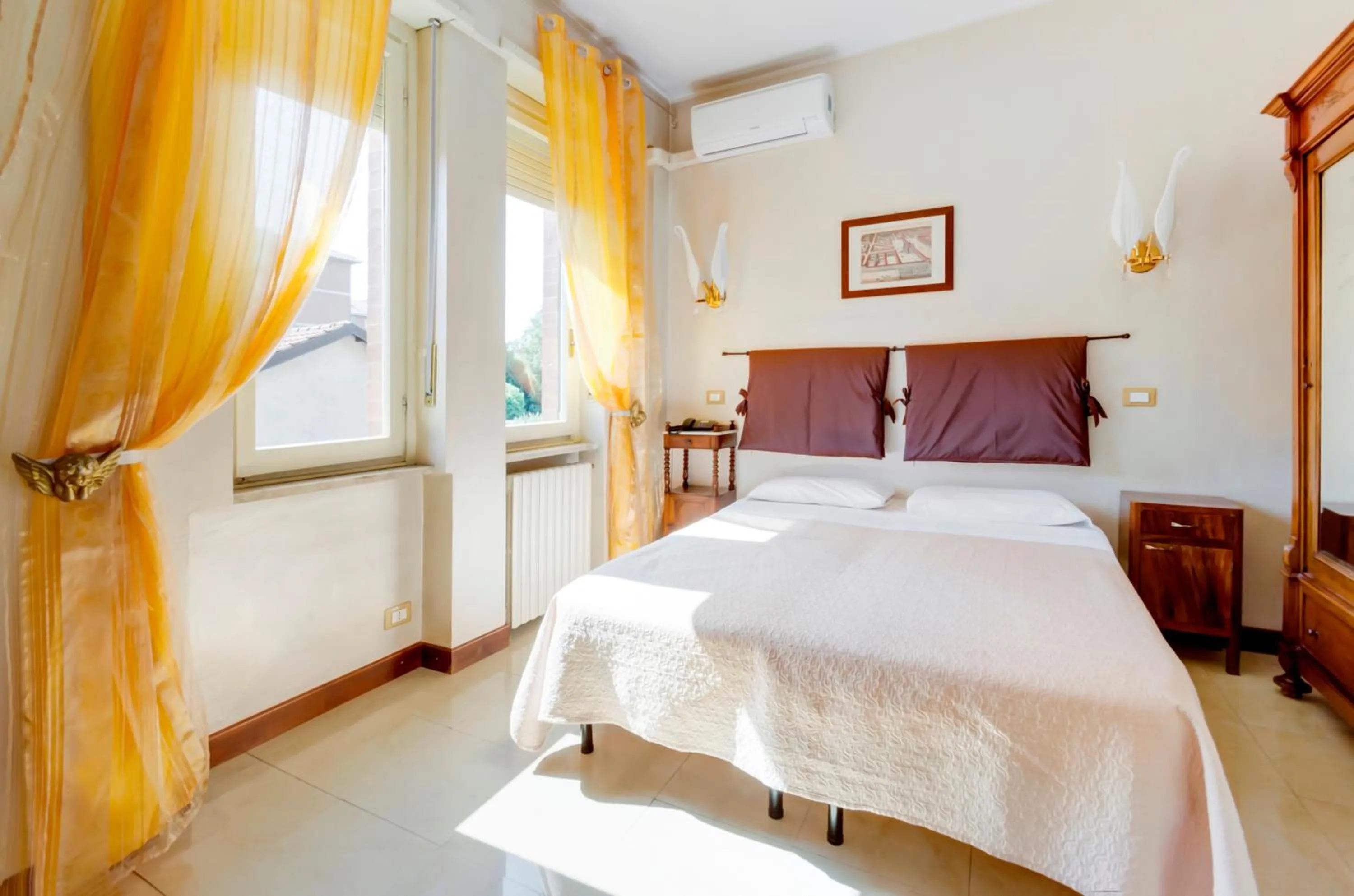 Bedroom, Bed in Hotel Original