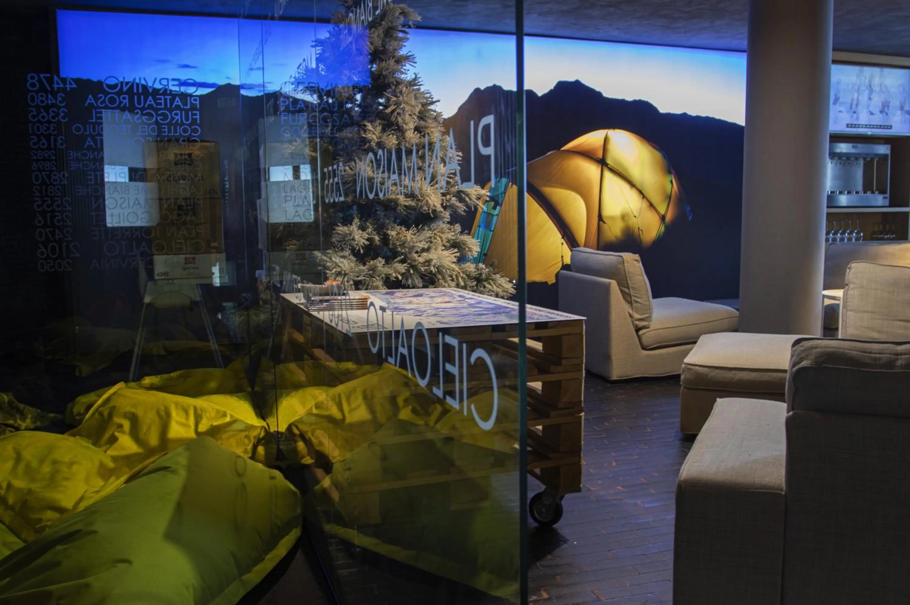 Restaurant/places to eat in BASE CAMP alpine apartments