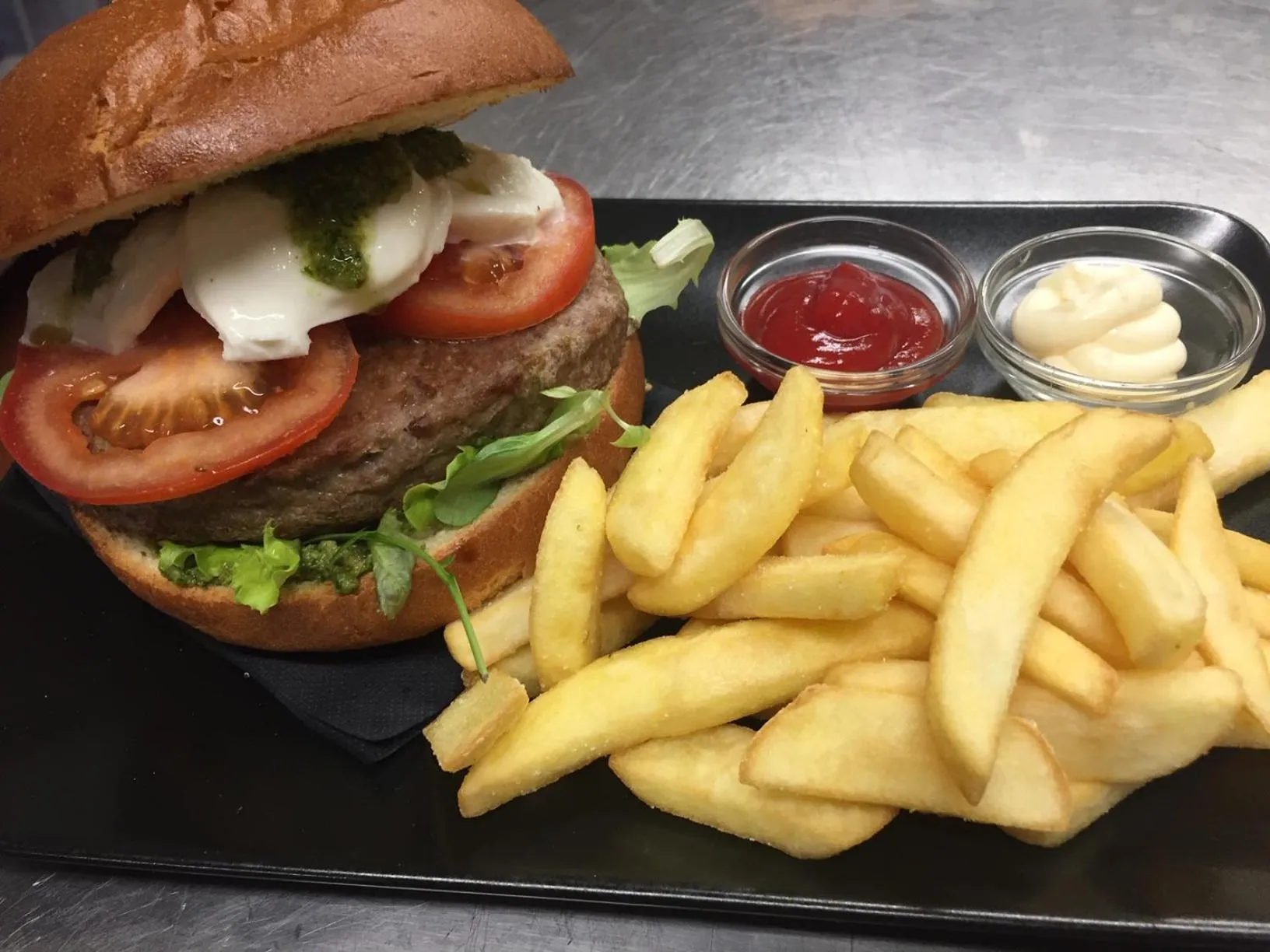 Restaurant/places to eat in BASE CAMP alpine apartments