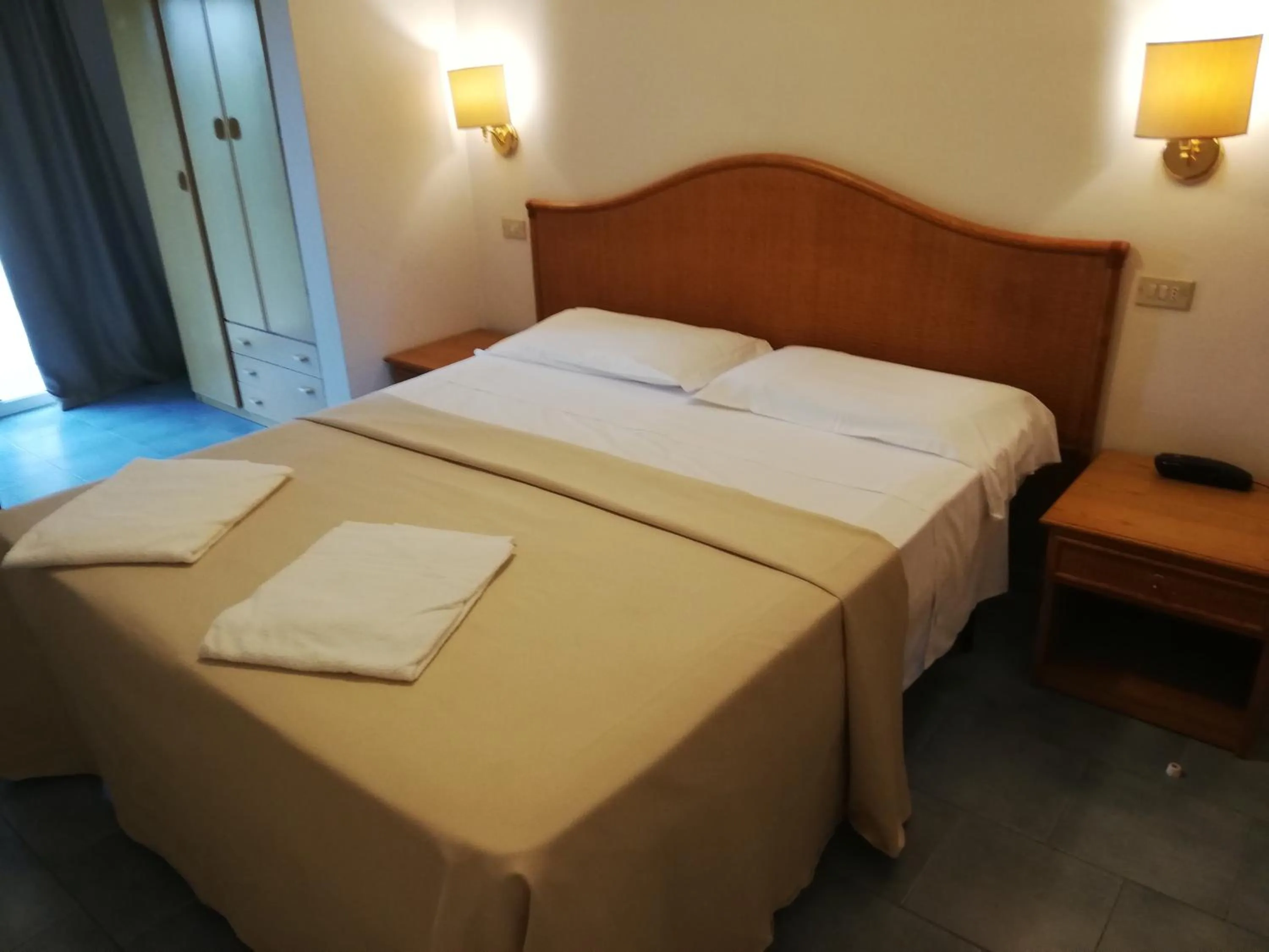 Bedroom, Bed in Hotel Falco