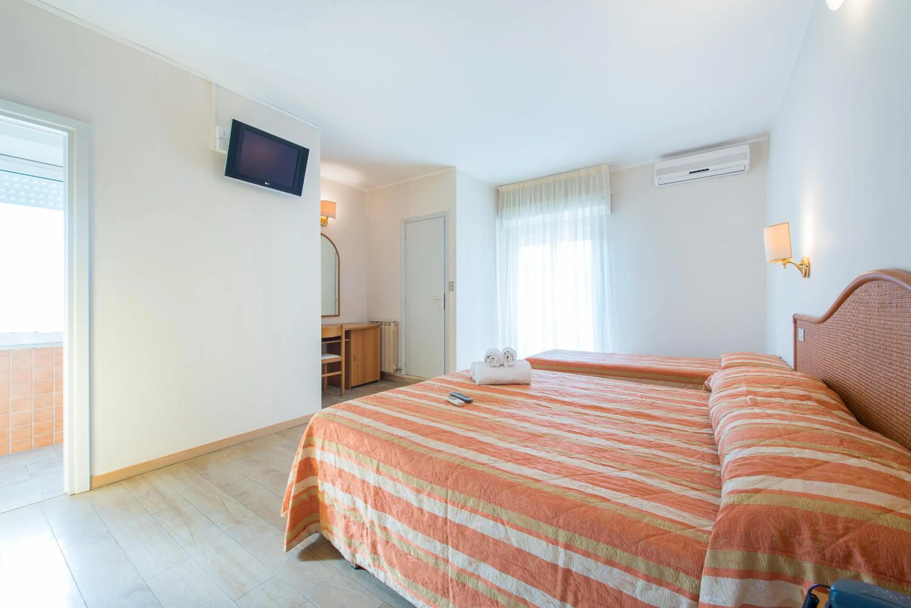 Day, Bed in Hotel Falco