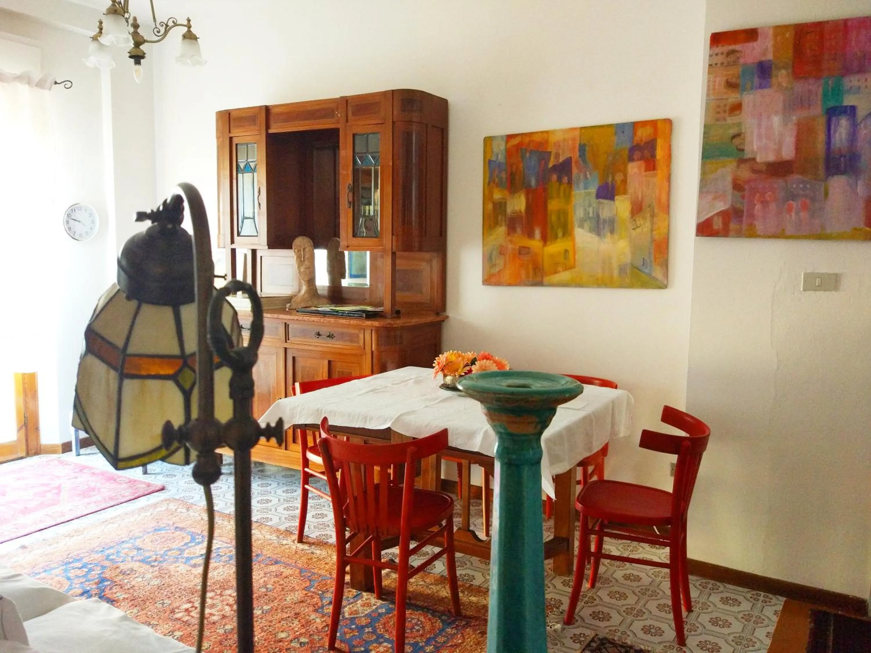 Communal lounge/ TV room in Amariglio