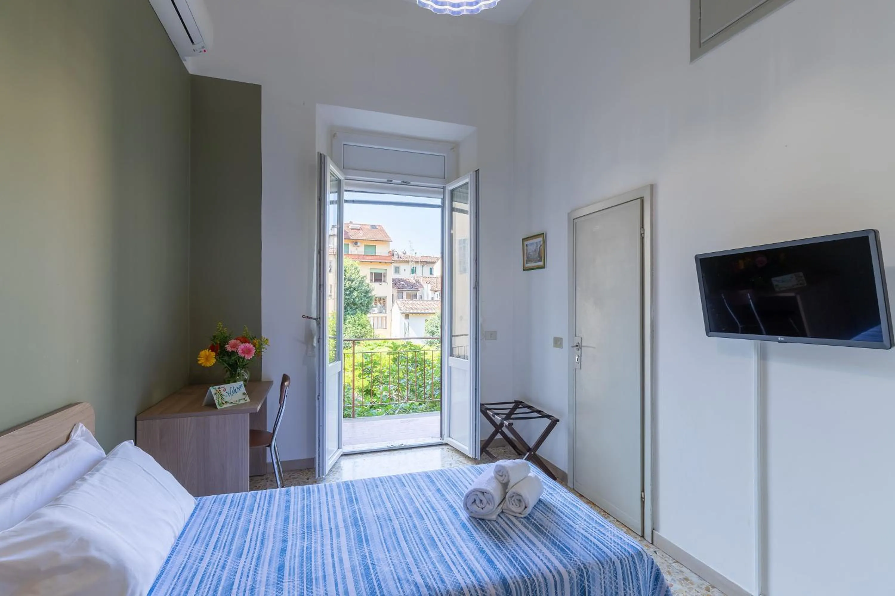 TV and multimedia, Bed in Antica Dimora Sant'Anna