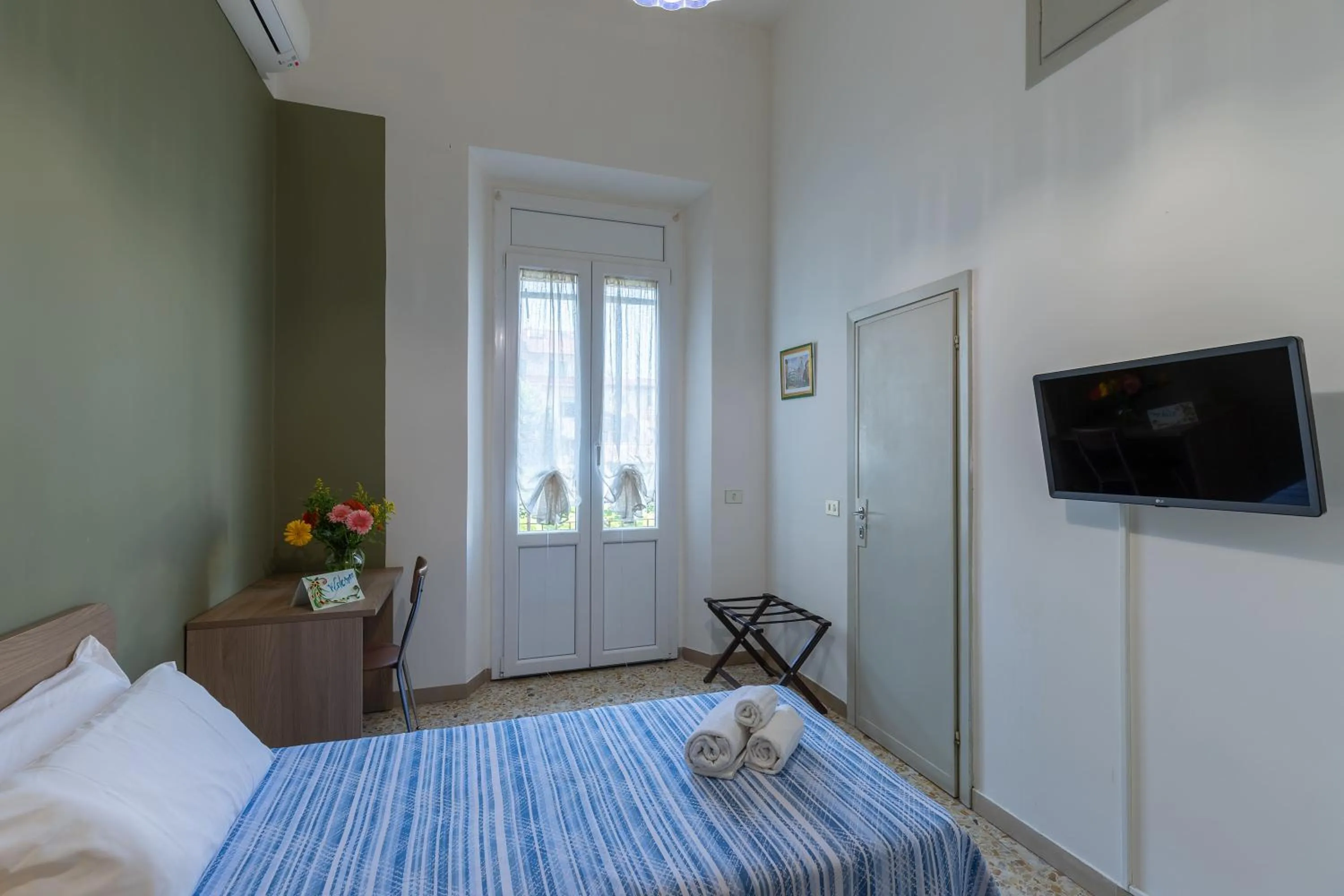 TV and multimedia, Bed in Antica Dimora Sant'Anna