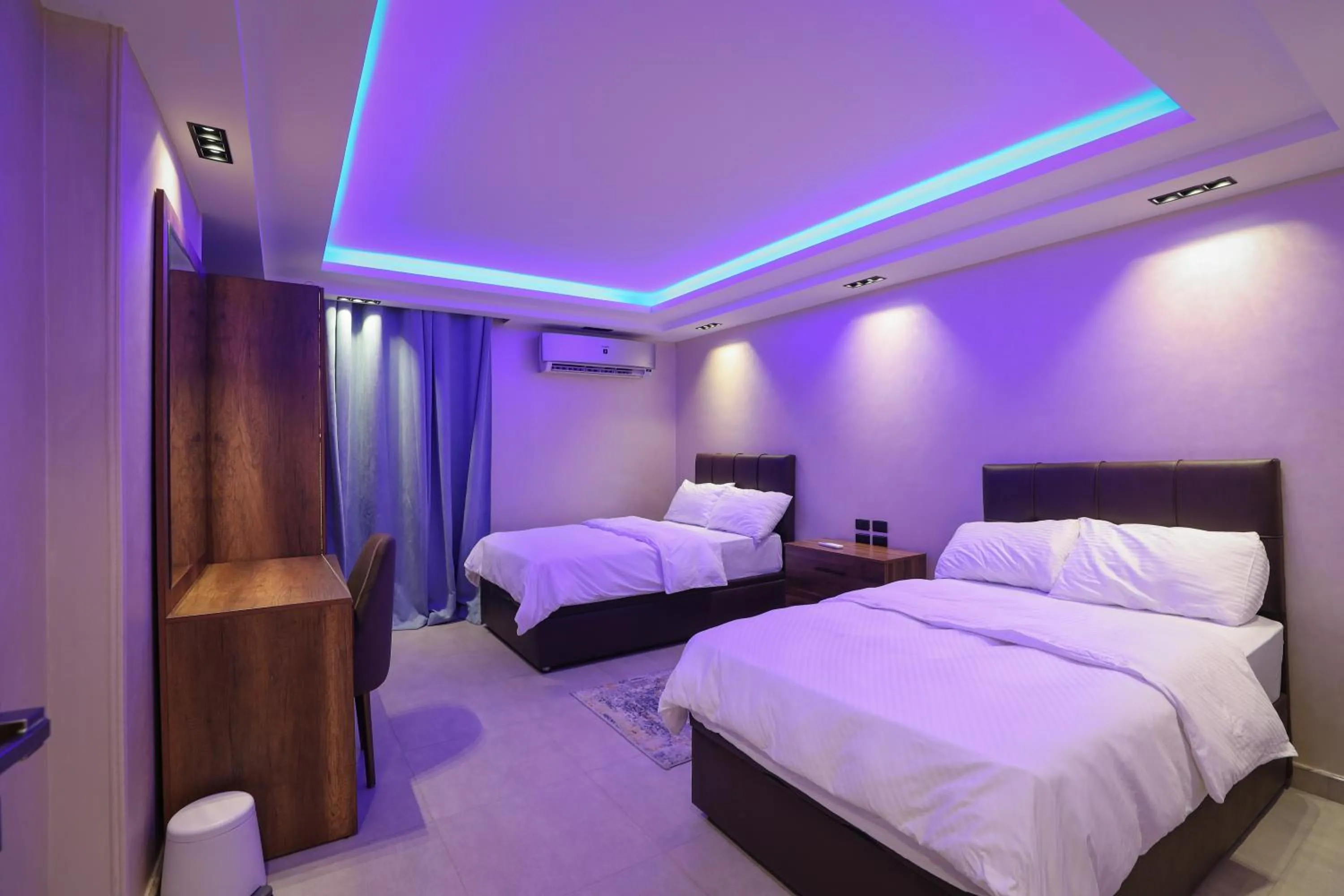 Bedroom, Bed in ArabElite