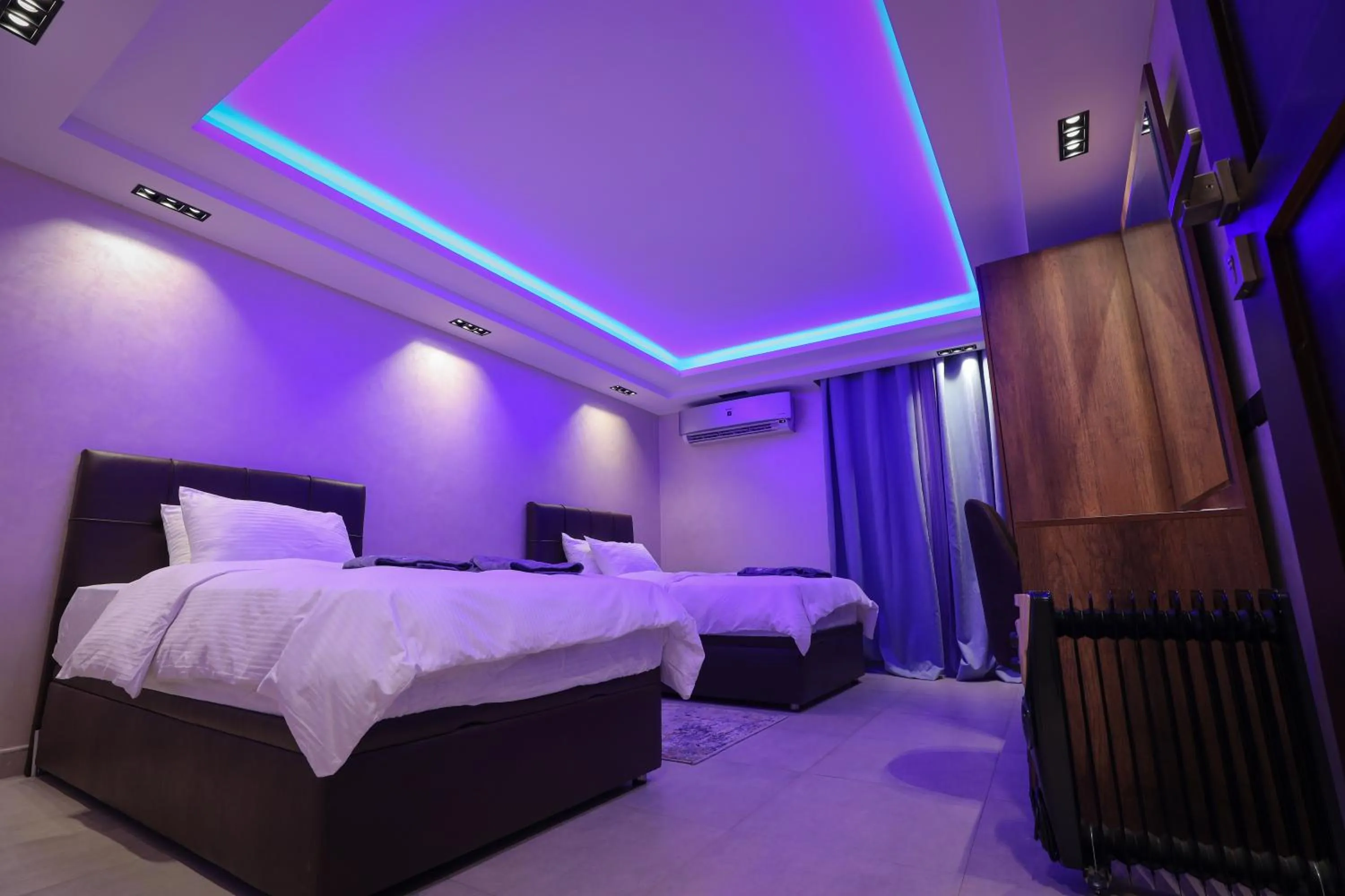 Bedroom, Bed in ArabElite