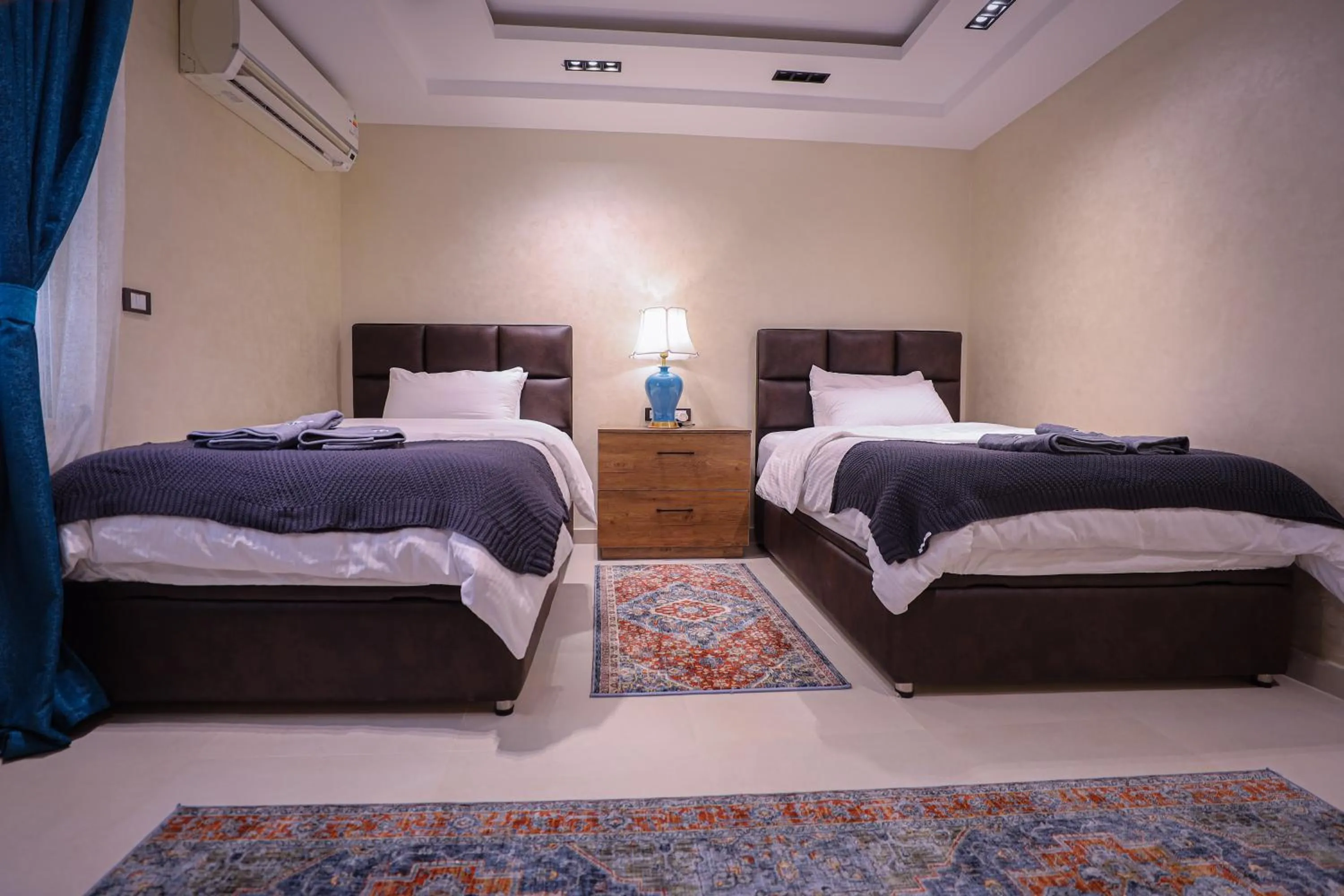 Bedroom, Bed in ArabElite