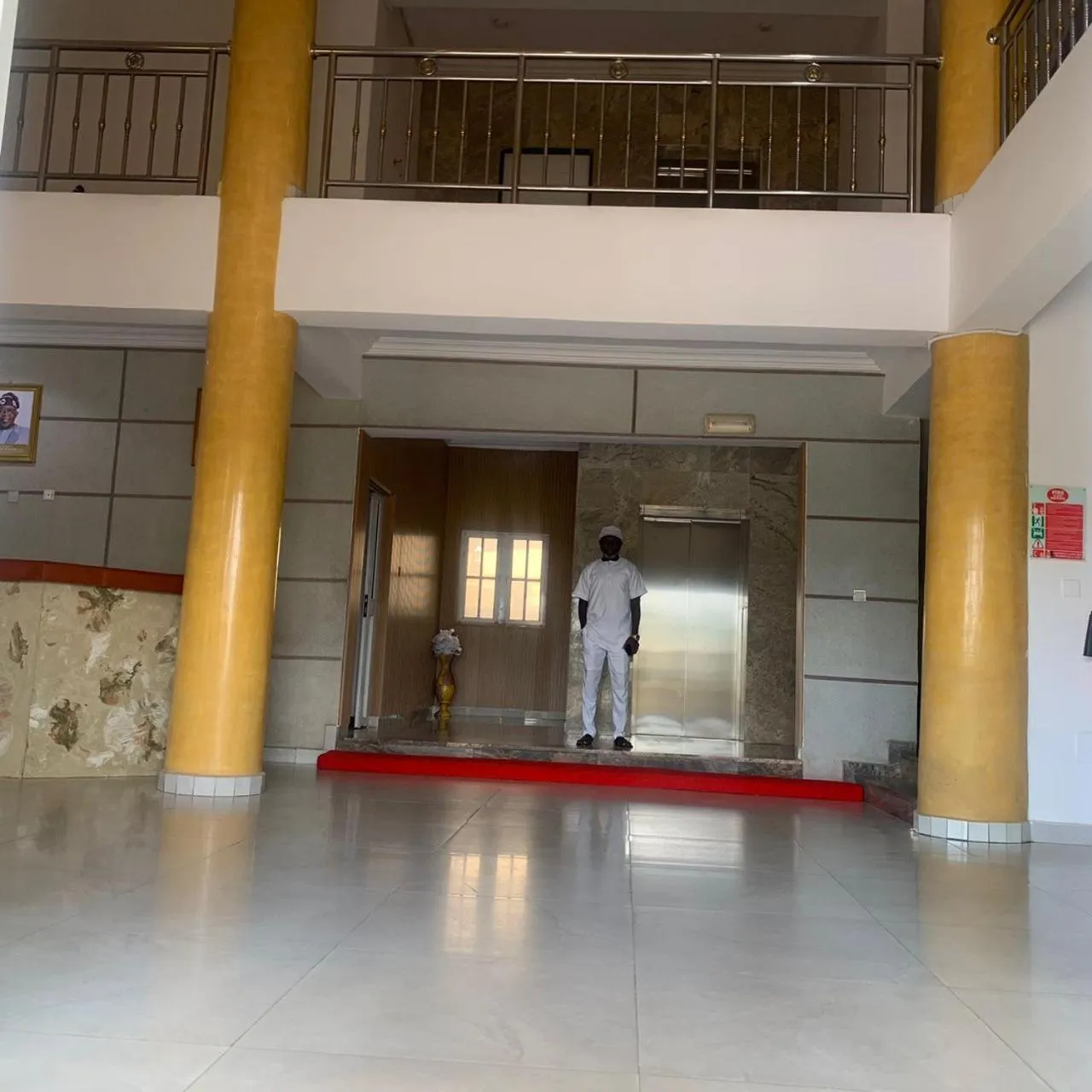 ROSES REGENCY HOTEL AND SUITES