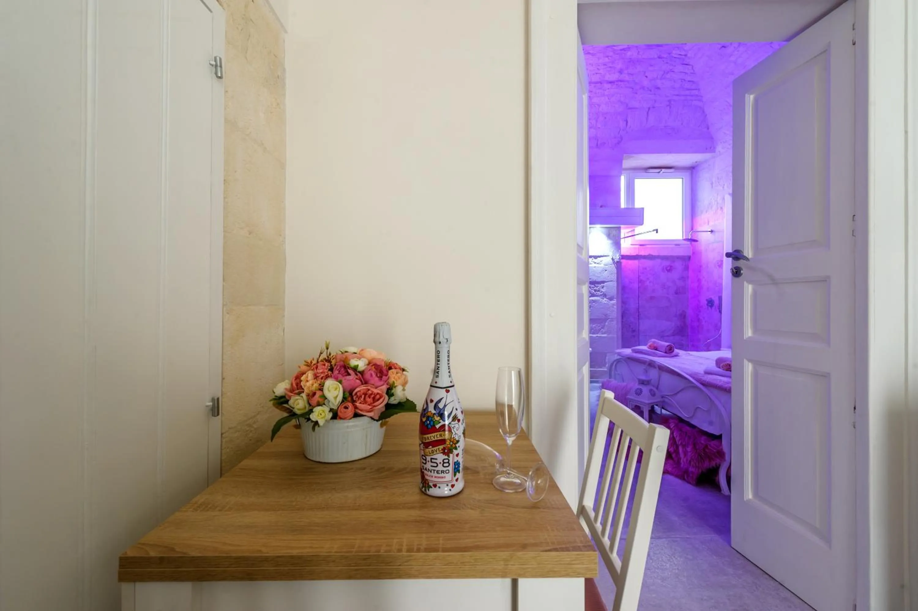 Dining area in Casa Deky