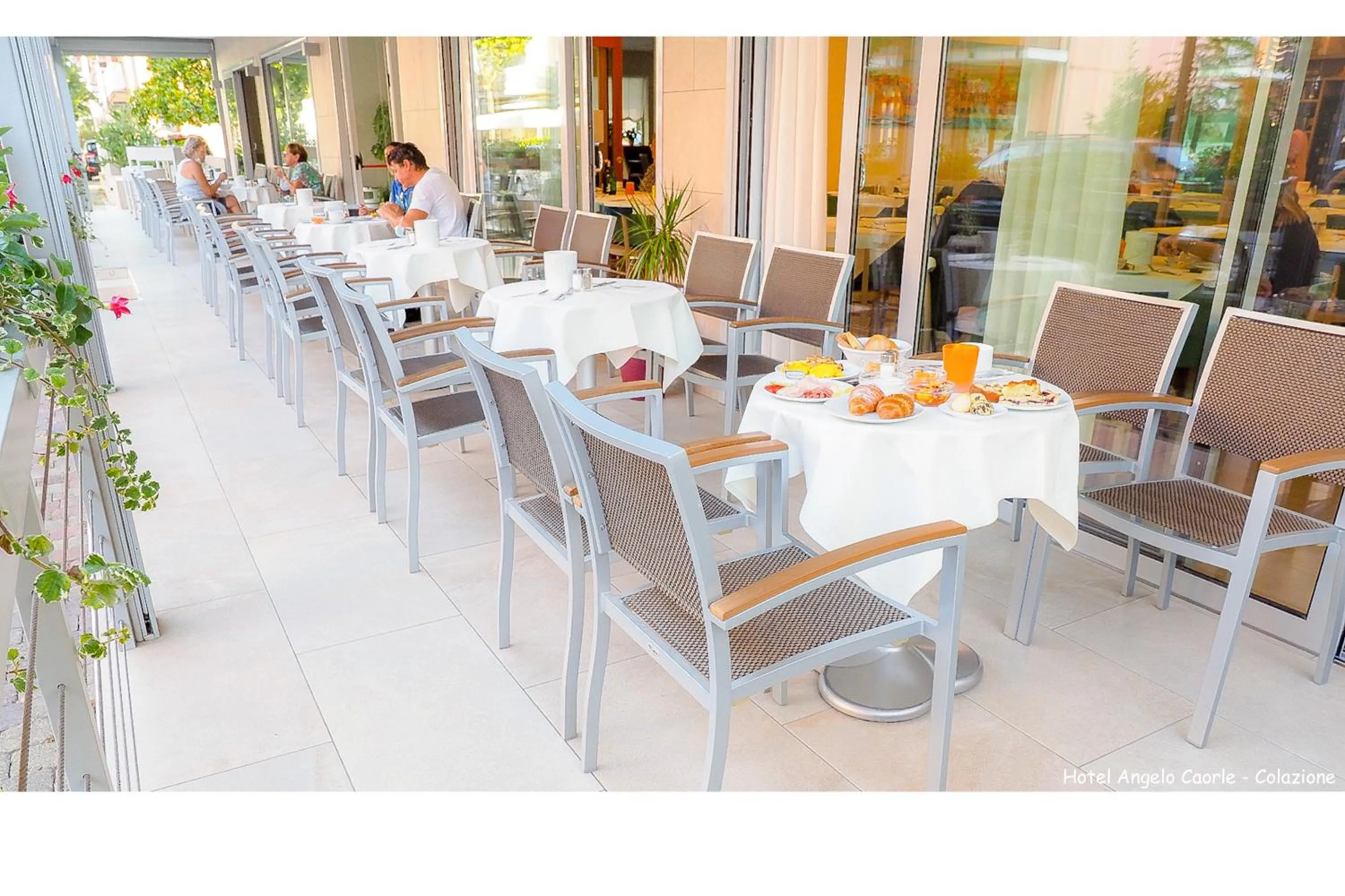 Breakfast in Hotel Angelo