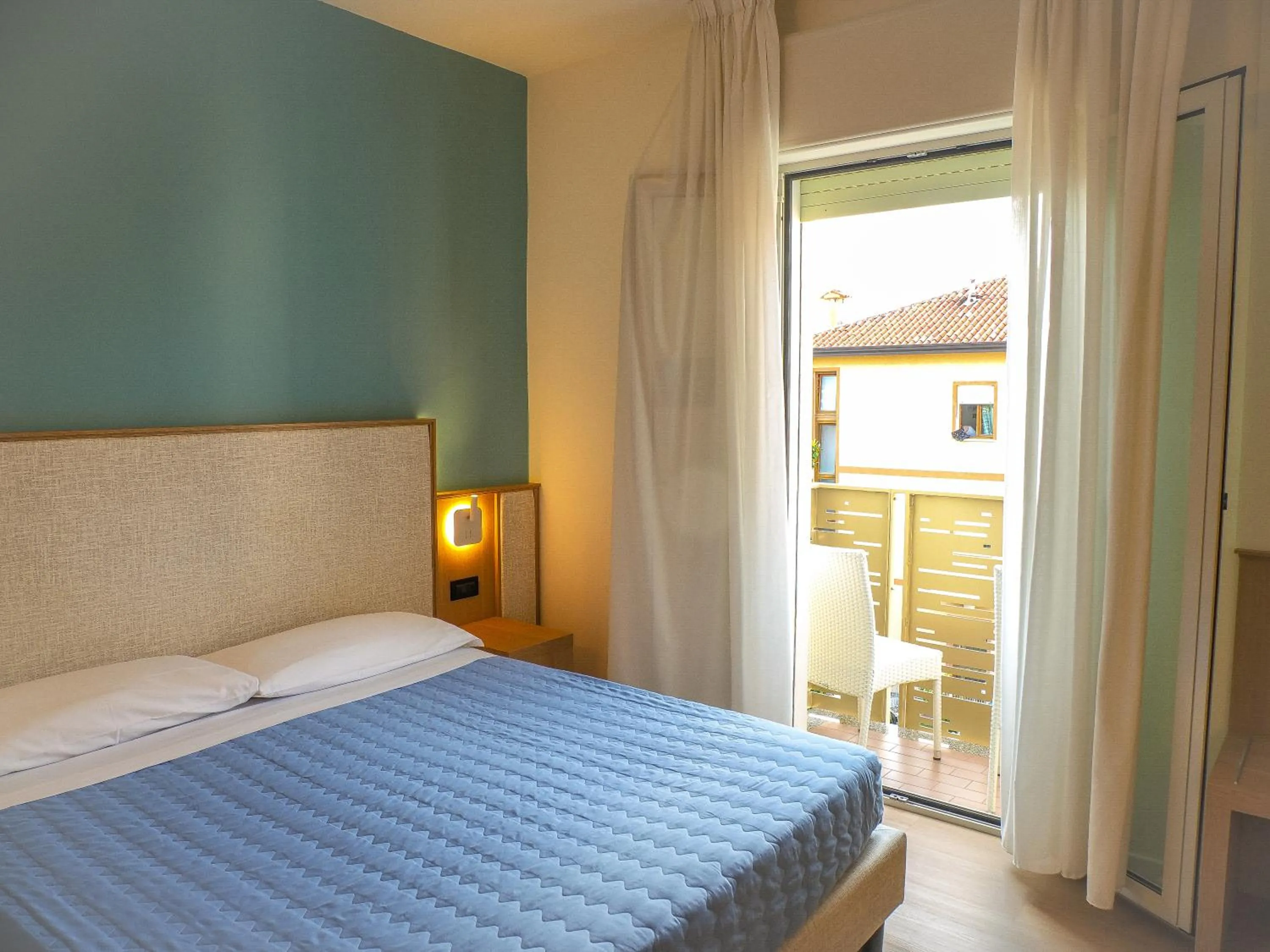 Photo of the whole room, Bed in Hotel Angelo