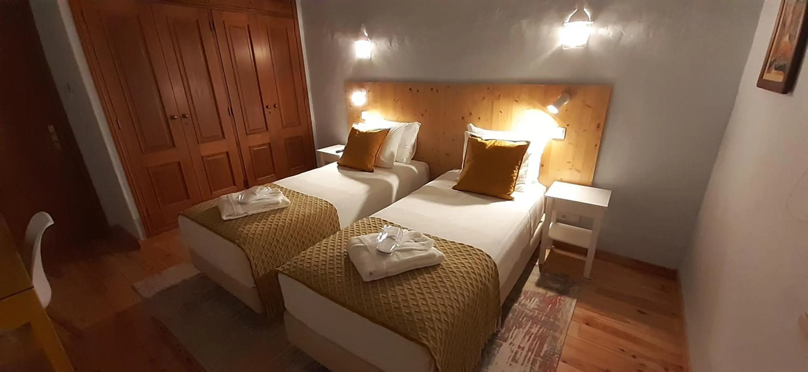 Bedroom in ApraHouseLoule Guesthouse