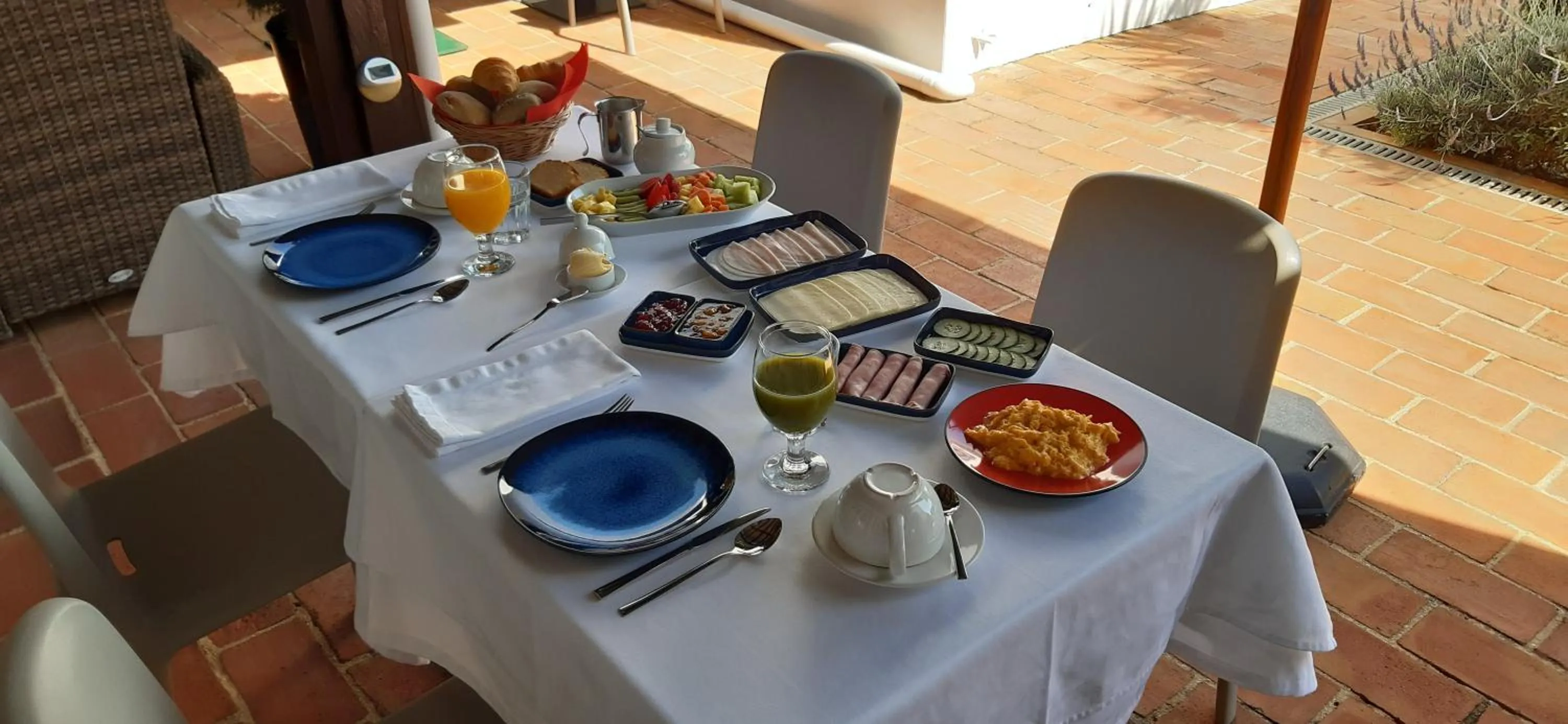 Continental breakfast in ApraHouseLoule Guesthouse